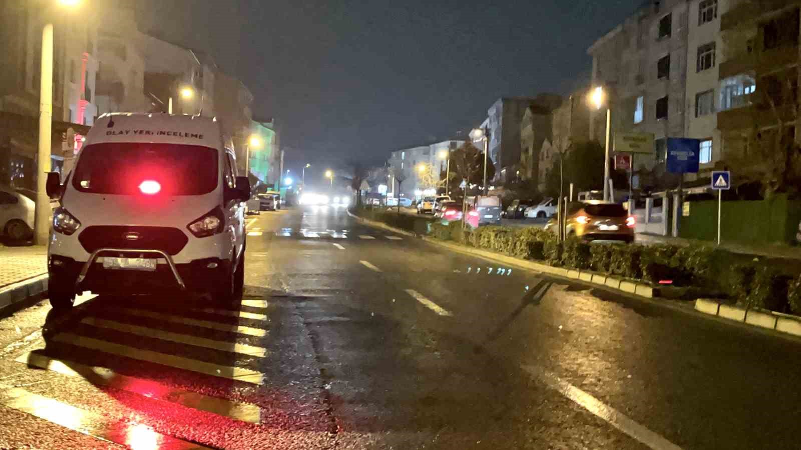 Tekirdağ&rsquo;da takside yolcu dehşeti: Şof&ouml;r&uuml; omzundan bı&ccedil;akladı
