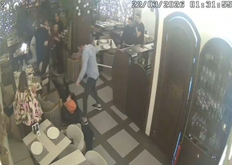 CHP&rsquo;li belediye başkanının karıştığı kavga kamerada
