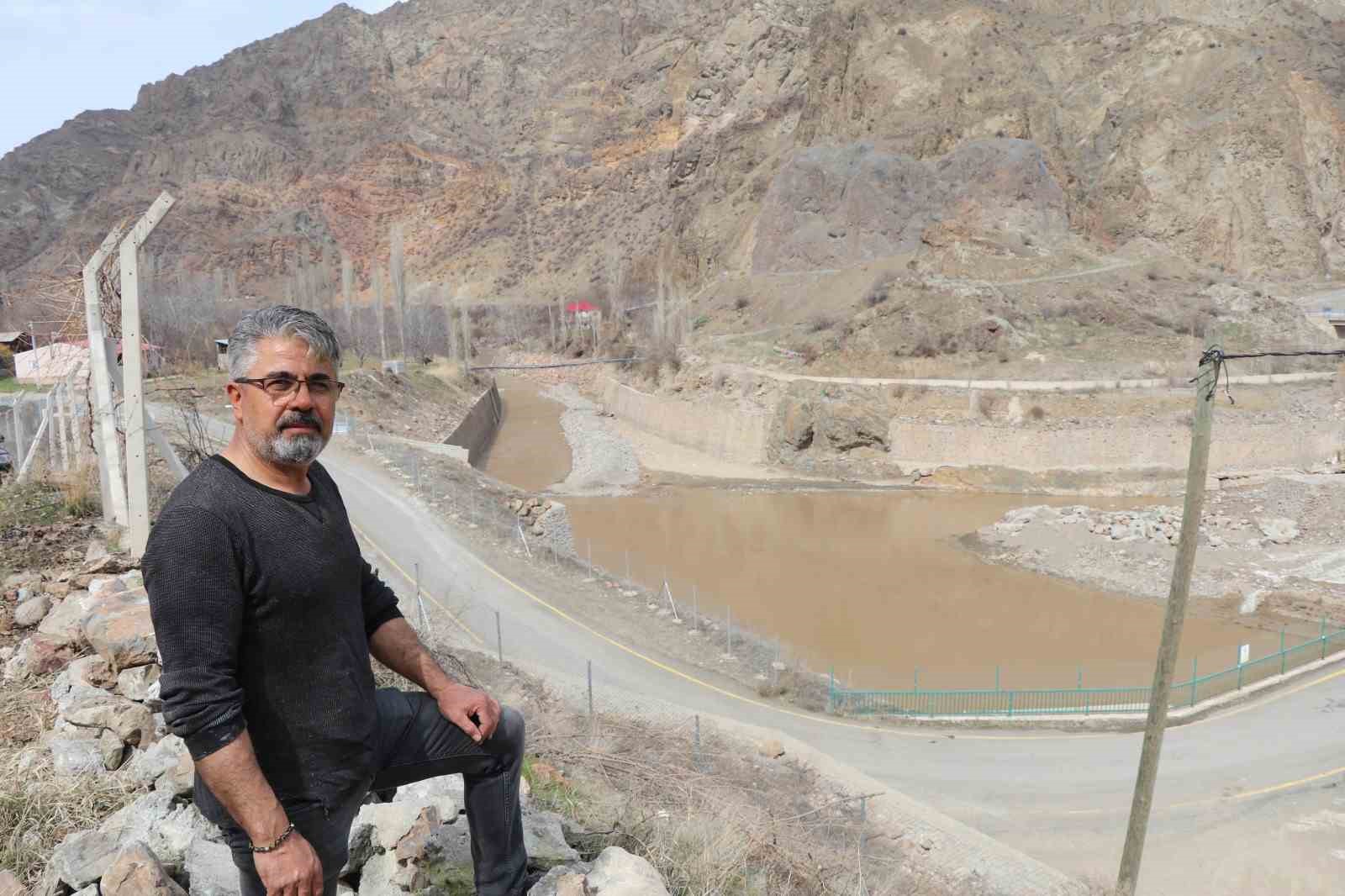 Erzurum&rsquo;da nesli tehdt altındaki su samuru g&ouml;r&uuml;nt&uuml;lendi
