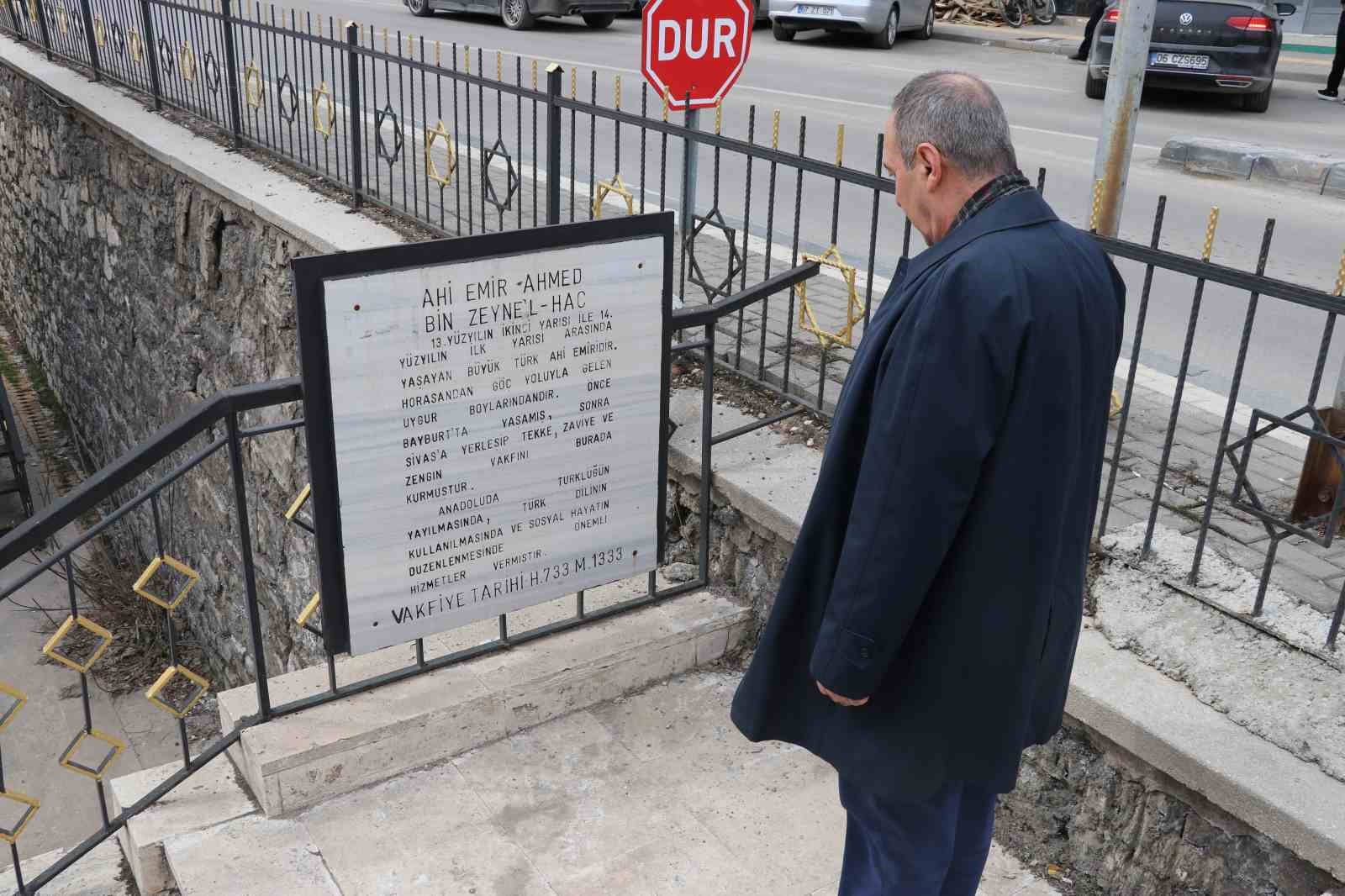 G&uuml;n boyu insanlar fark etmeden yanından ge&ccedil;iyor, Anadolu&rsquo;nun en b&uuml;y&uuml;k ahisi burada yatıyor
