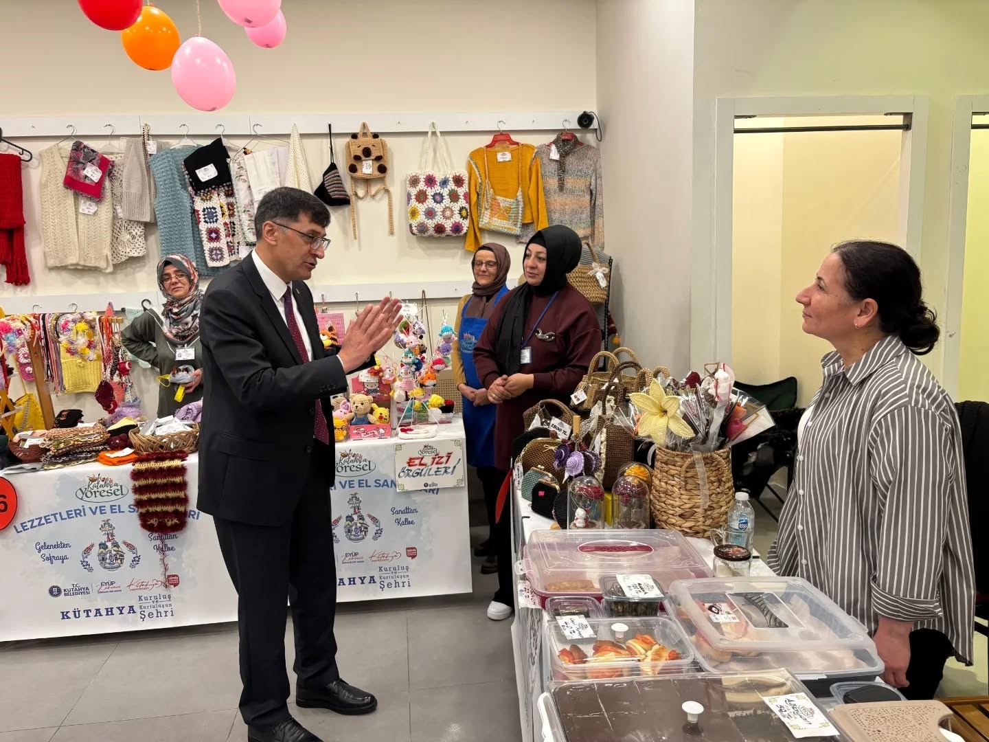 Başkan Kahveci: "&Uuml;retim vatandaşlarımızın yanında olmaya devam edeceğiz"
