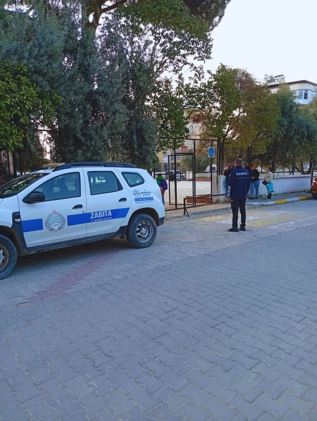 Okullar a&ccedil;ıldı, Germencik&rsquo;te zabıta denetimlere başladı
