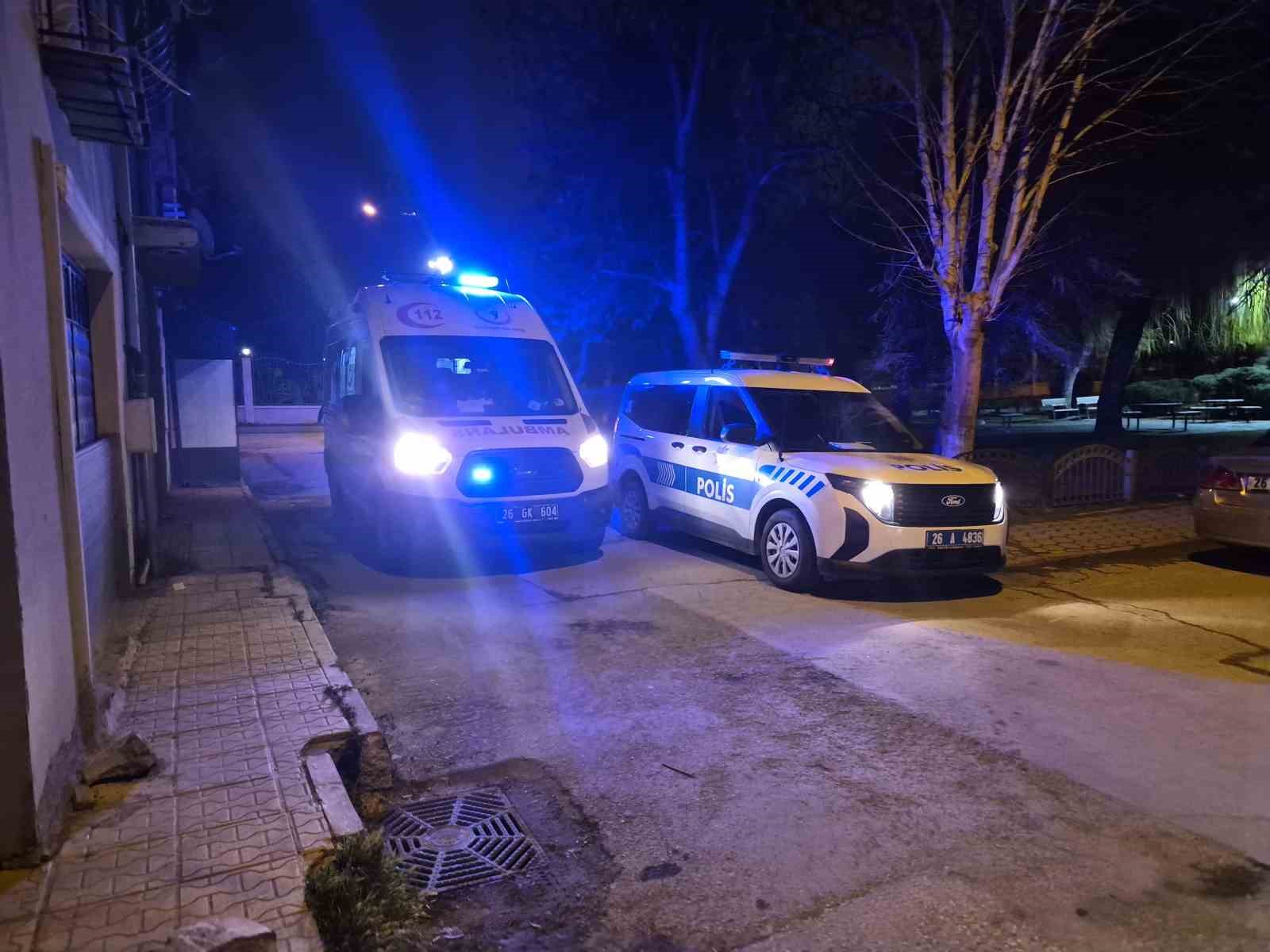 Alkollü genç ortalığı birbirine kattı