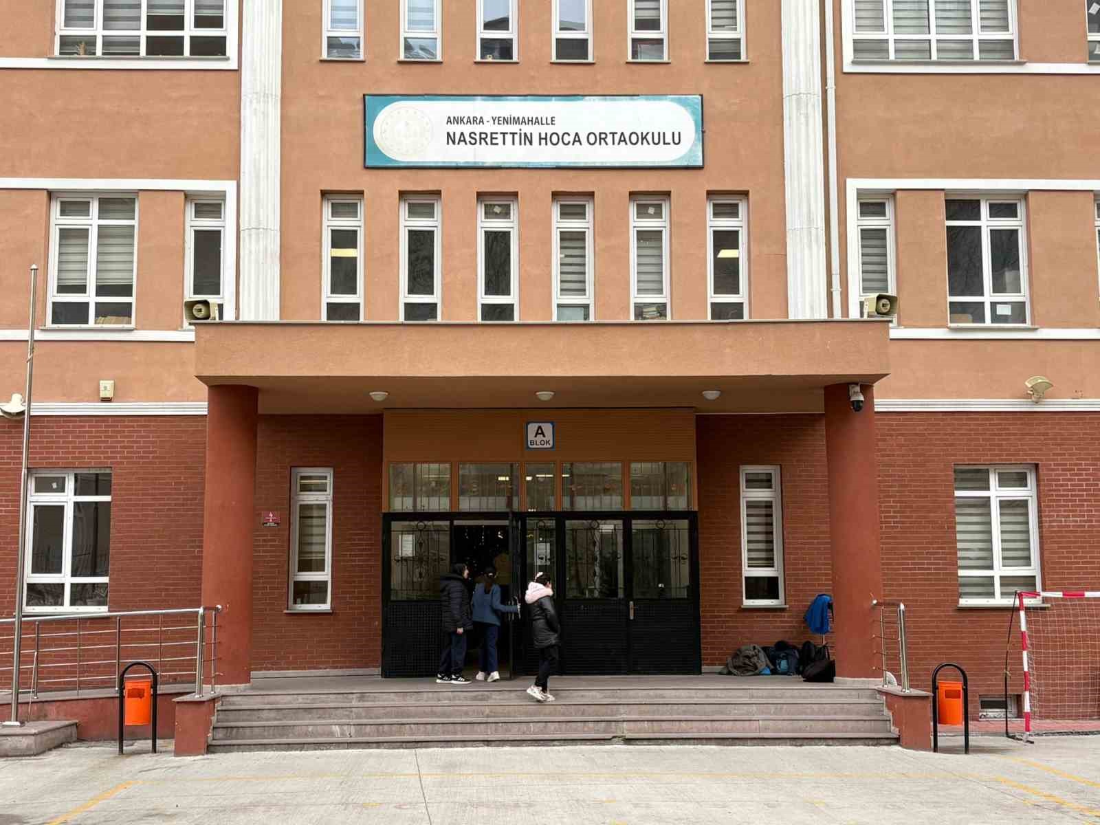 Ara tatil sona erdi, okullarda dersler yeniden başladı
