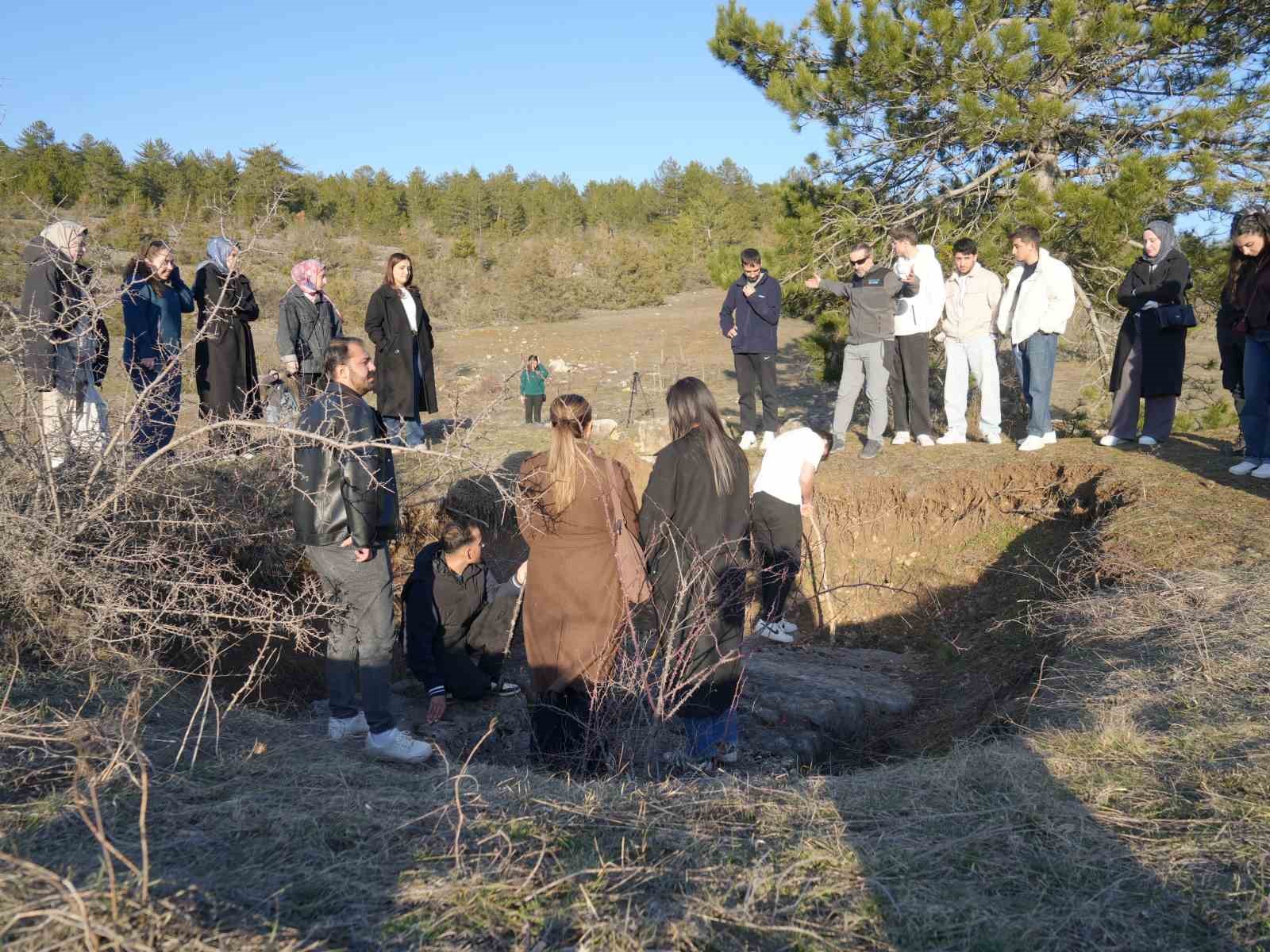 &Uuml;niversite &ouml;ğrencileri Daday&rsquo;ın tarihi mekanlarını ve turistik alanlarını gezdi
