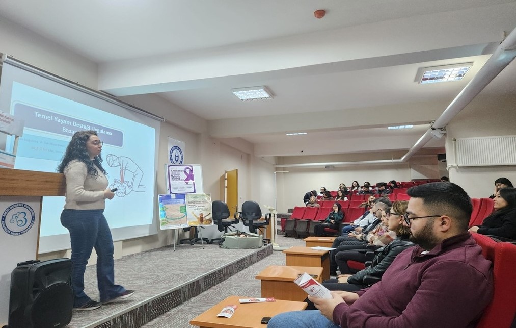 Buharkent&rsquo;te ilk yardım ve sağlıklı yaşam eğitimleri verildi
