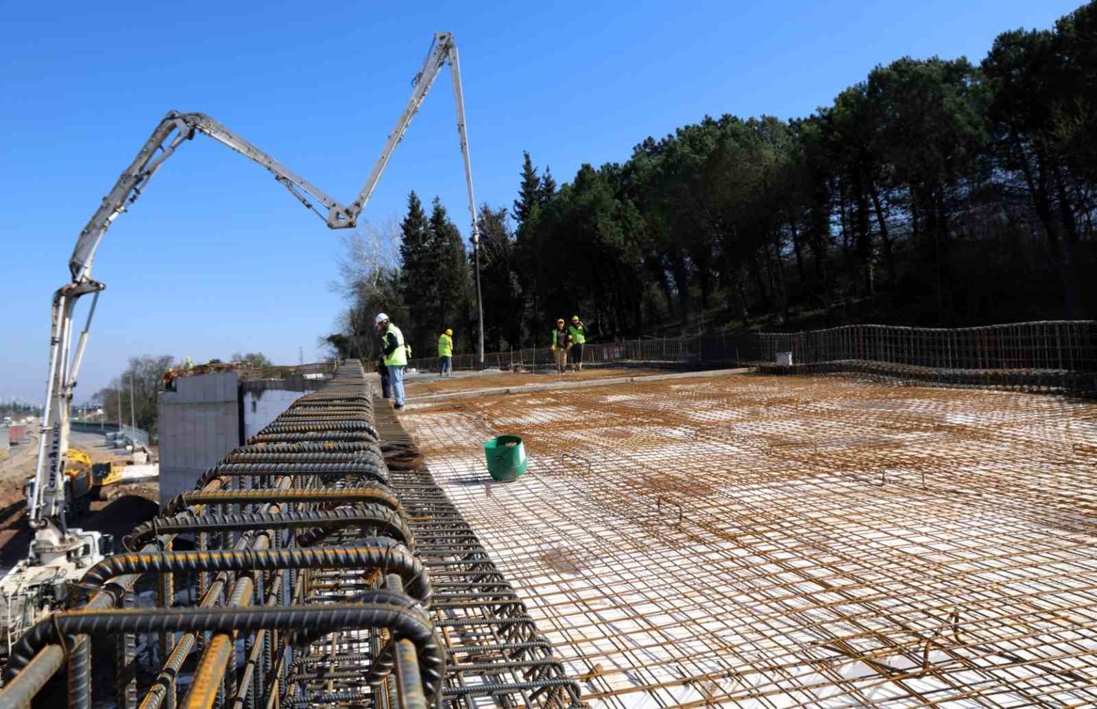 Başiskele Kavşağı projesinin y&uuml;zde 54&rsquo;&uuml; tamamlandı
