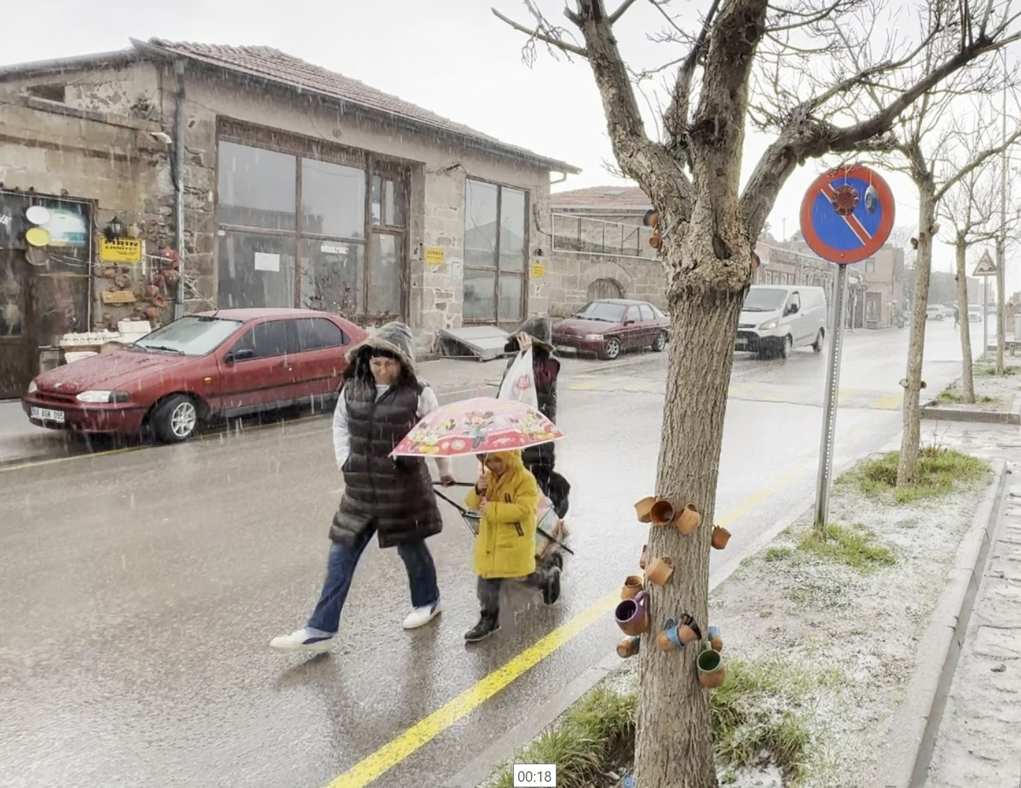 Aksaray’ın Güzelyurt ilçesinde şiddetli yağış etkili oluyor