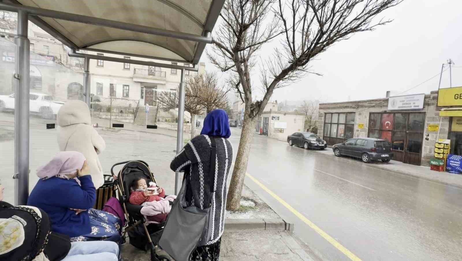 Aksaray&rsquo;ın G&uuml;zelyurt il&ccedil;esinde şiddetli yağış etkili oluyor
