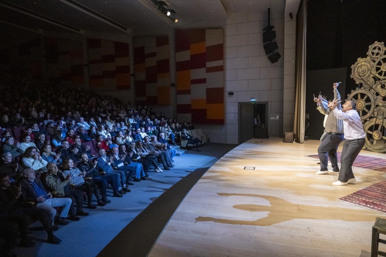 Şehir Tiyatrosundan Mersinli sanatseverlere &uuml;cretsiz tiyatro ş&ouml;leni
