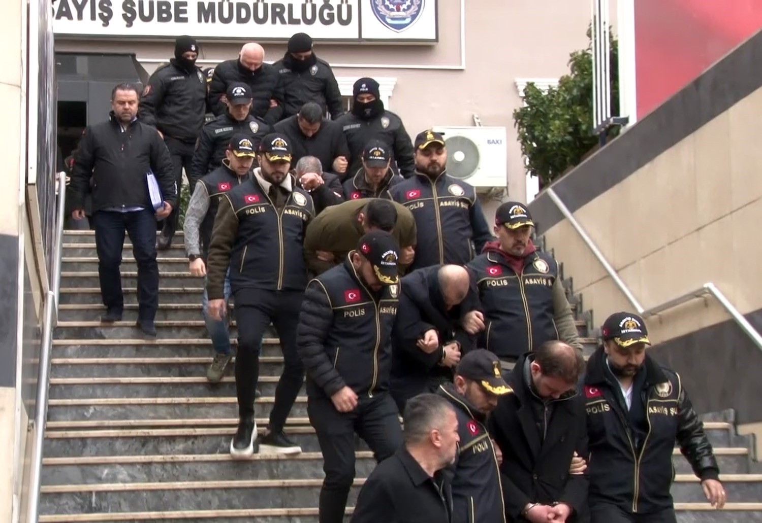 Futbolcu Kaan Kundakçı cinayetiyle ilgili 8 şüpheli adliyeye sevk edildi