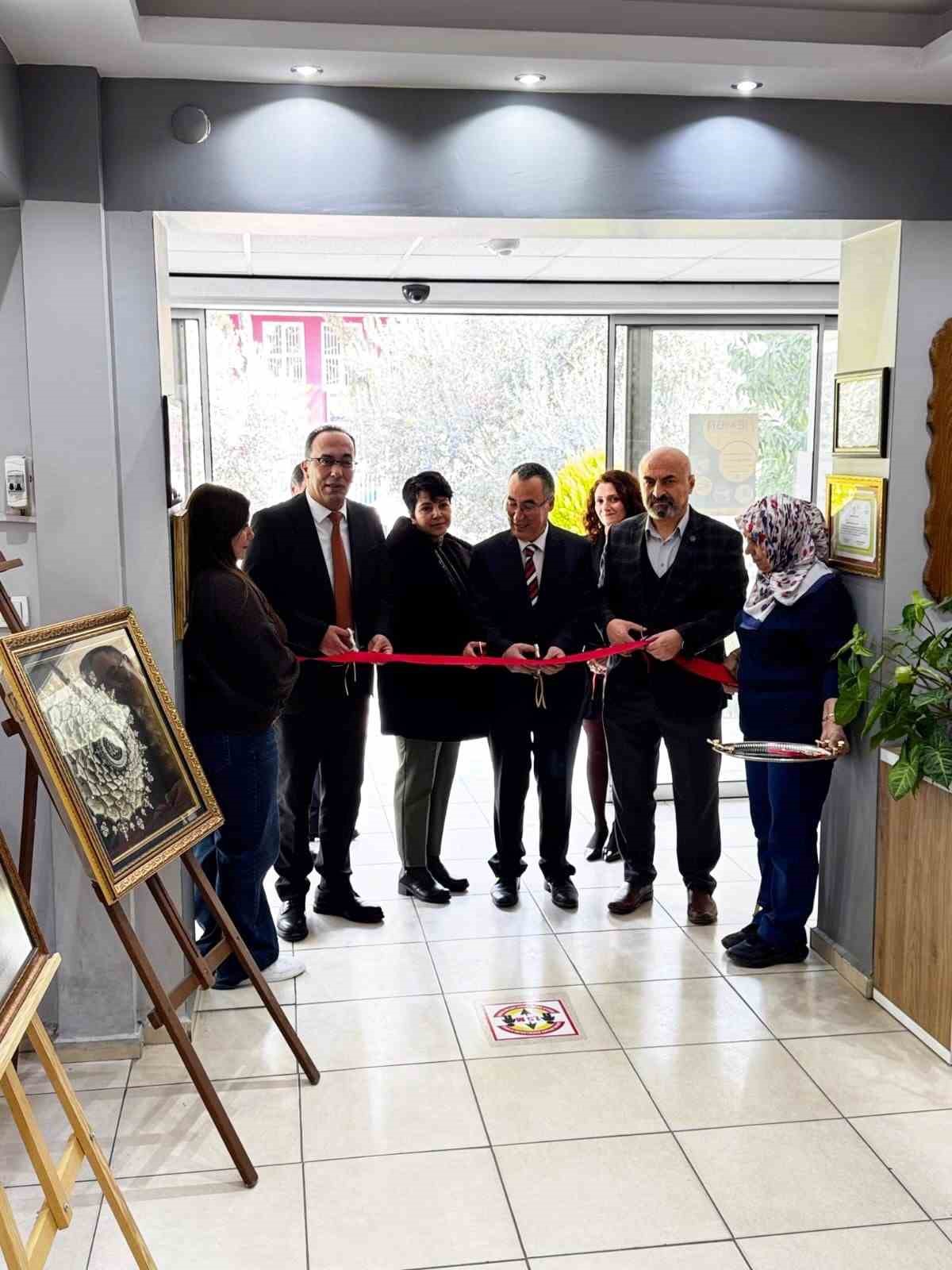 Efeler’de Kutlu Doğum Haftası sergisi açıldı