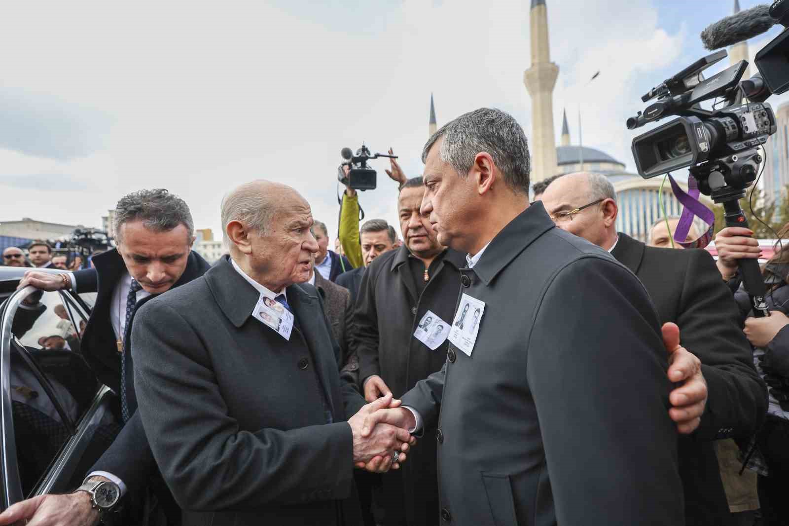 Katar’da helikopterin düşmesi sonucu şehit olan ASELSAN teknisyenleri için töreni düzenlendi