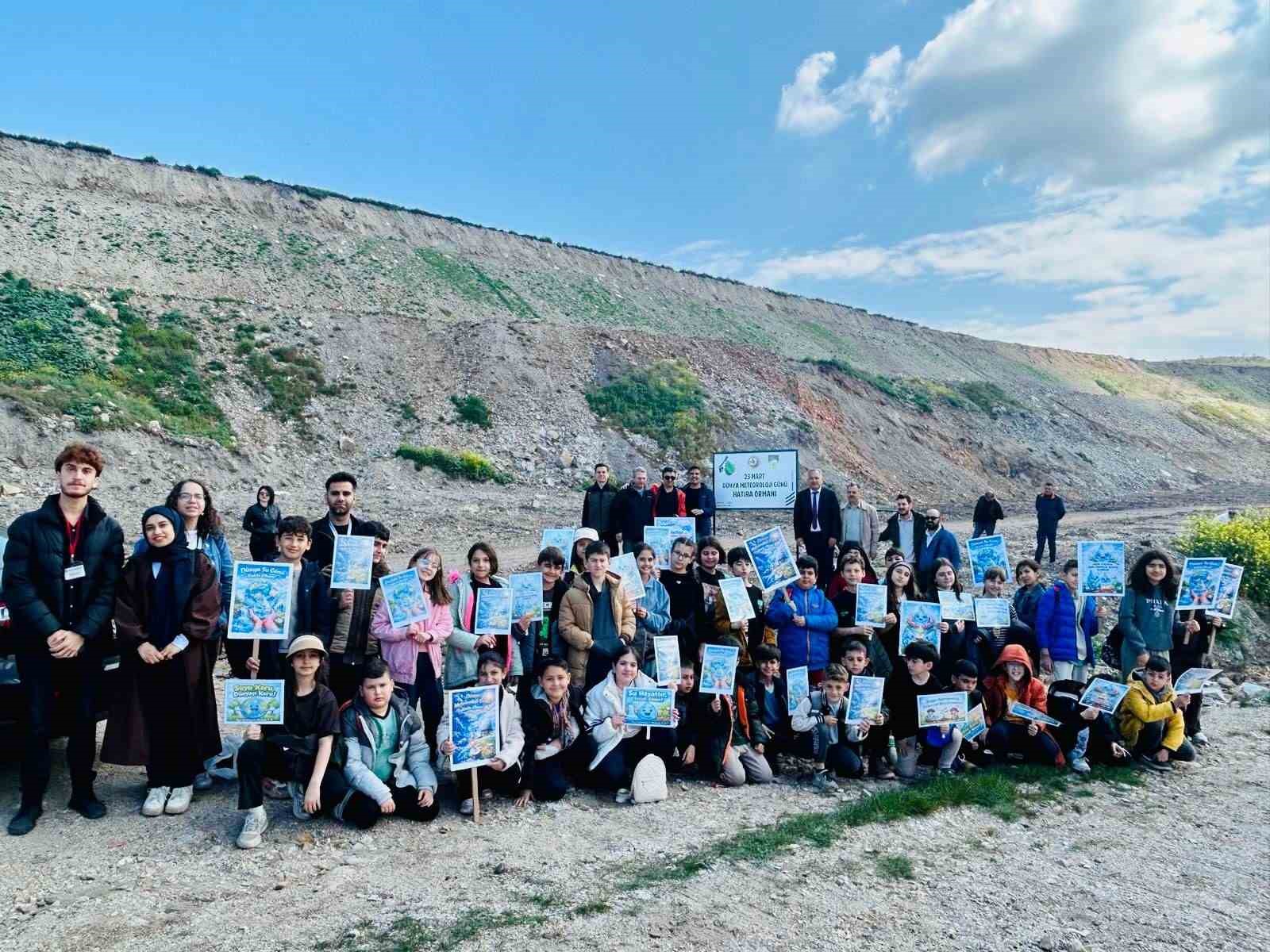 Aydın’da Orman Haftası’nda fidanlar toprakla buluştu