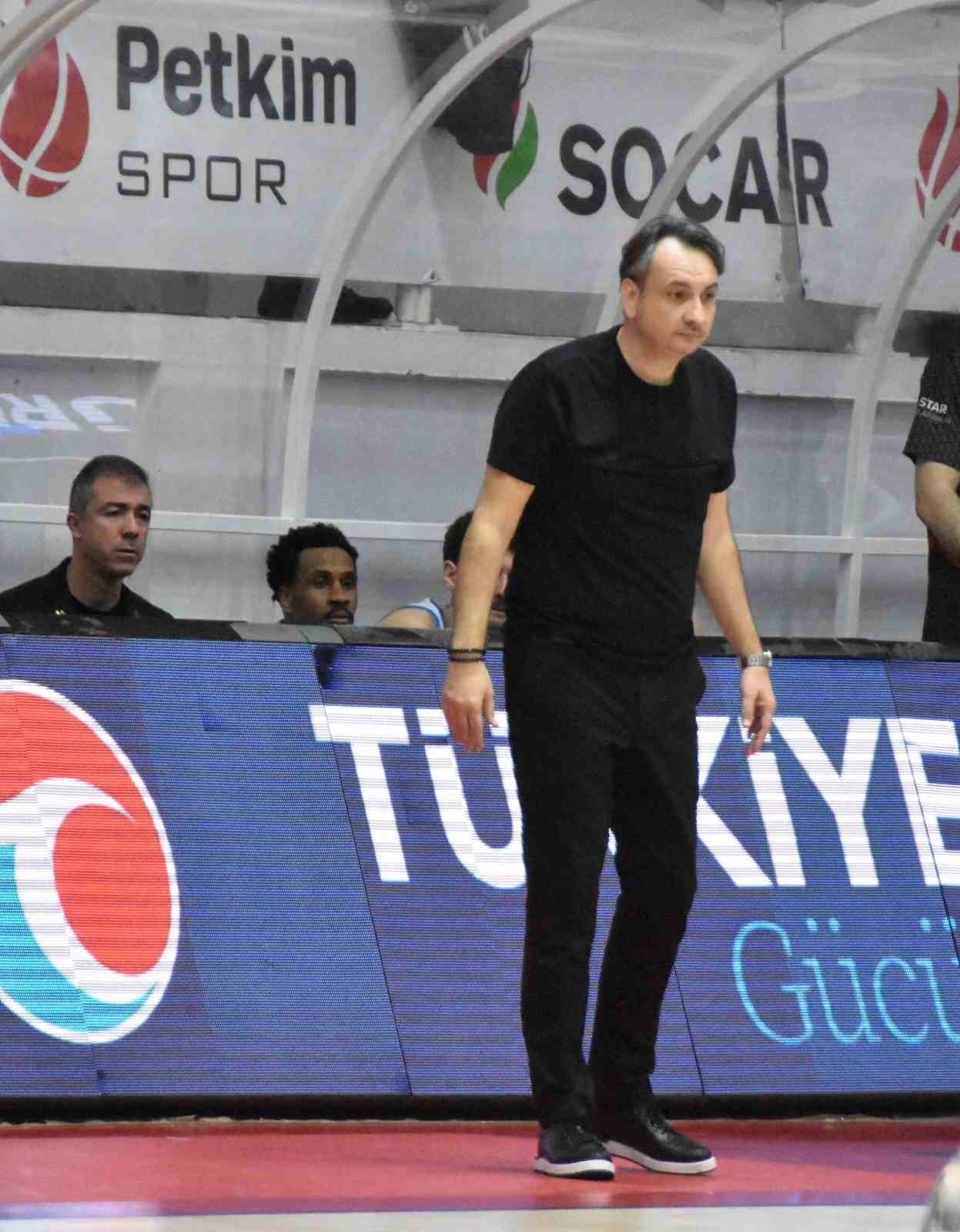&Ouml;zhan &Ccedil;ıvgın: "Bizim i&ccedil;in psikolojik a&ccedil;ıdan zor bir ma&ccedil;tı"
