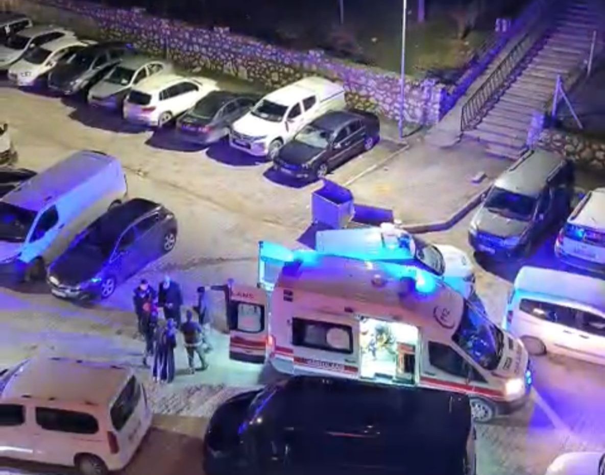 Malatya&rsquo;da eski eşinin komşuları tarafından darbedilen şahıs hastanelik oldu
