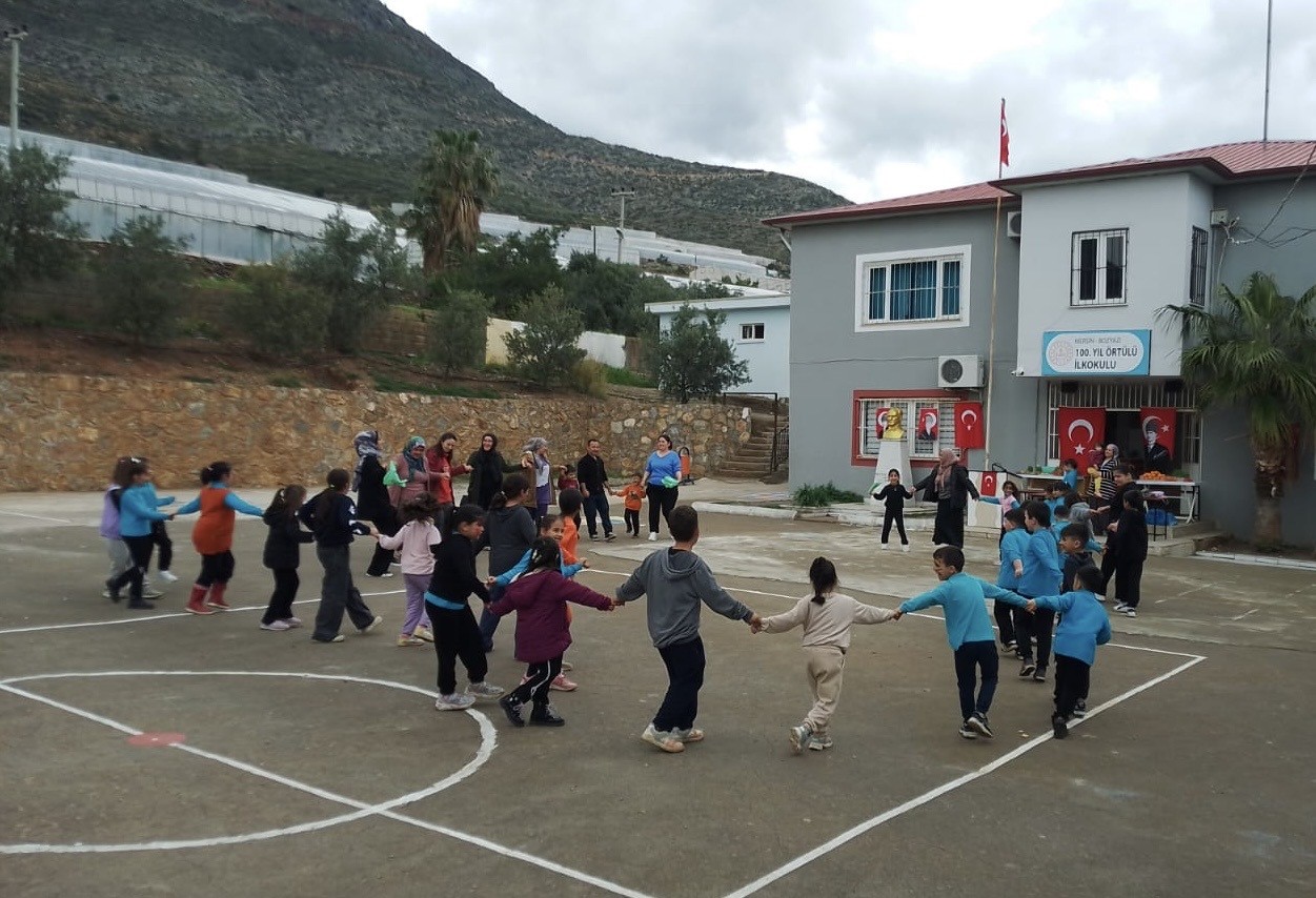 Bozyazı&rsquo;da T&uuml;rk D&uuml;nyası Haftası coşkuyla kutlandı
