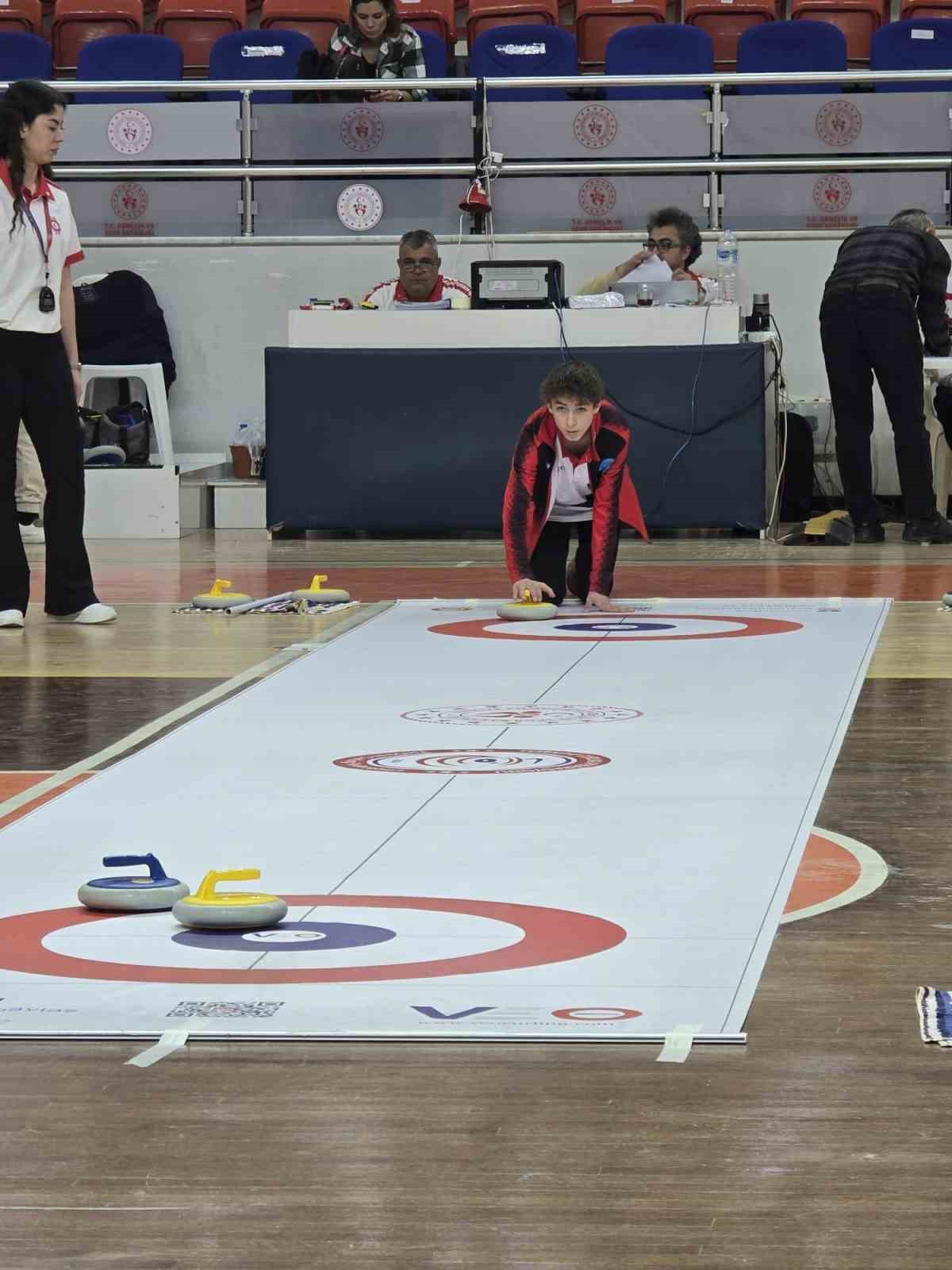 K&uuml;tahya&rsquo;dan İsve&ccedil;&rsquo;e "Ata sporları k&ouml;pr&uuml;s&uuml;"
