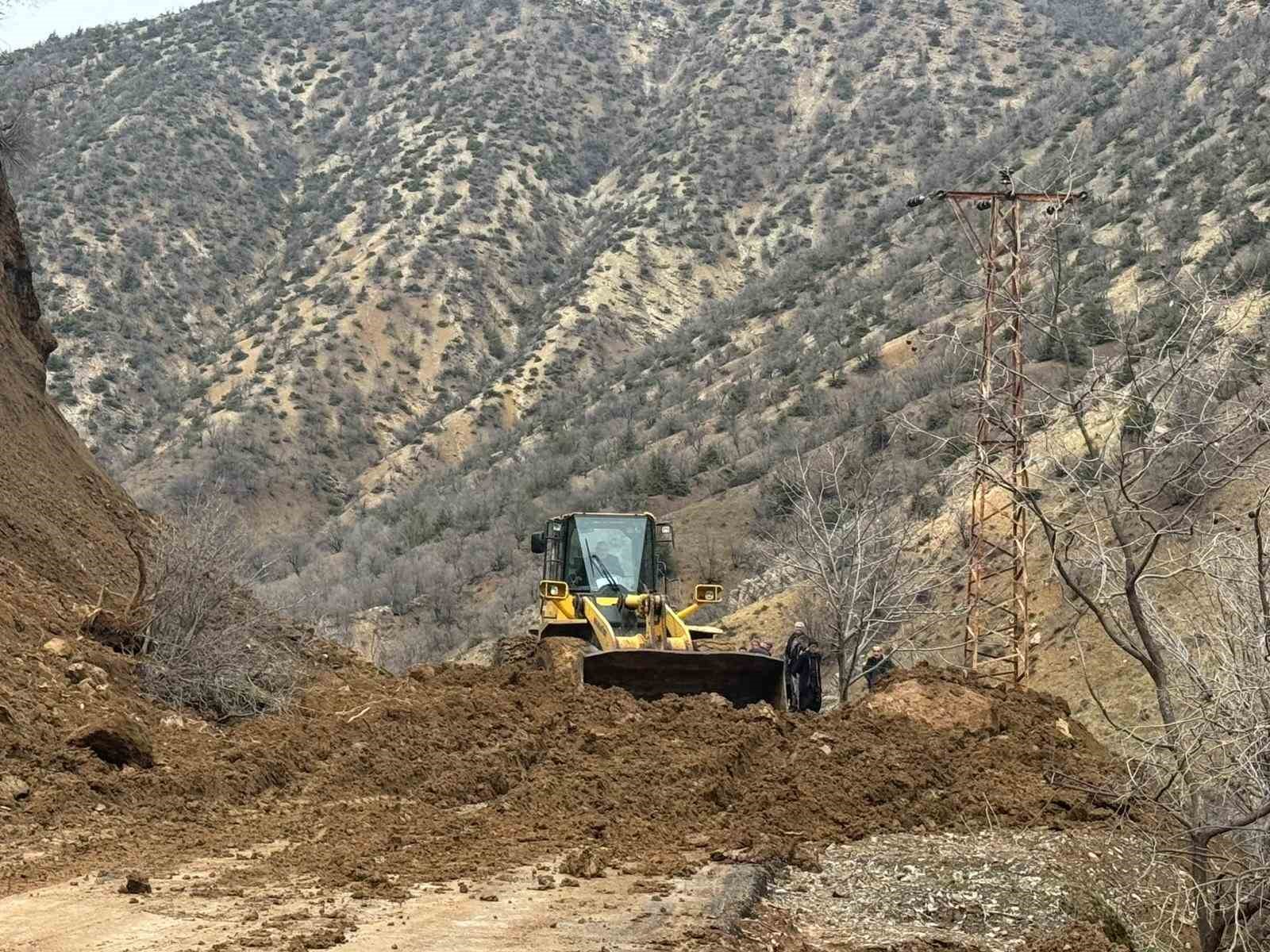 Kazan Vadisi yolu yeniden a&ccedil;ıldı
