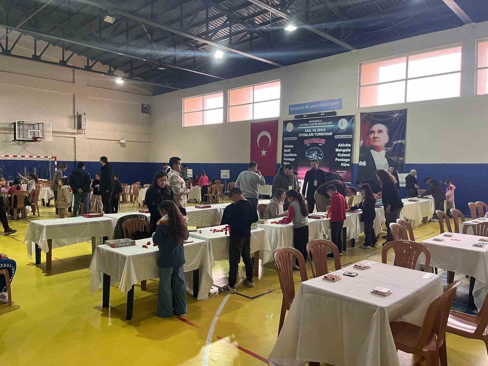 Hayrabolu&rsquo;da akıl ve zeka oyunları turnuvası d&uuml;zenlendi
