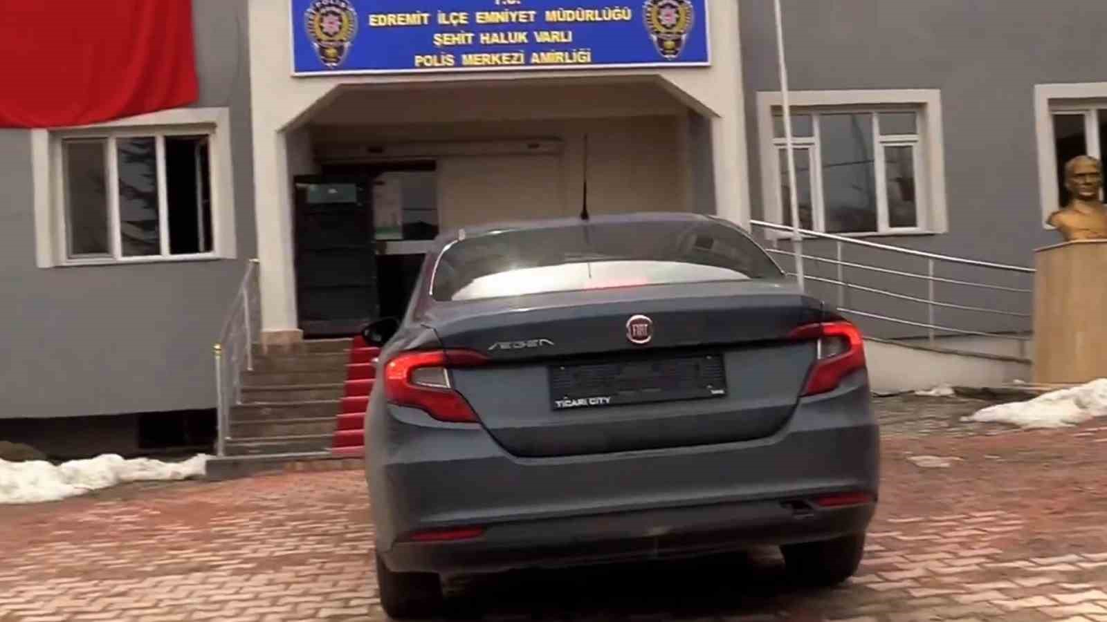 Van polisinden hava destekli nefes kesen operasyon
