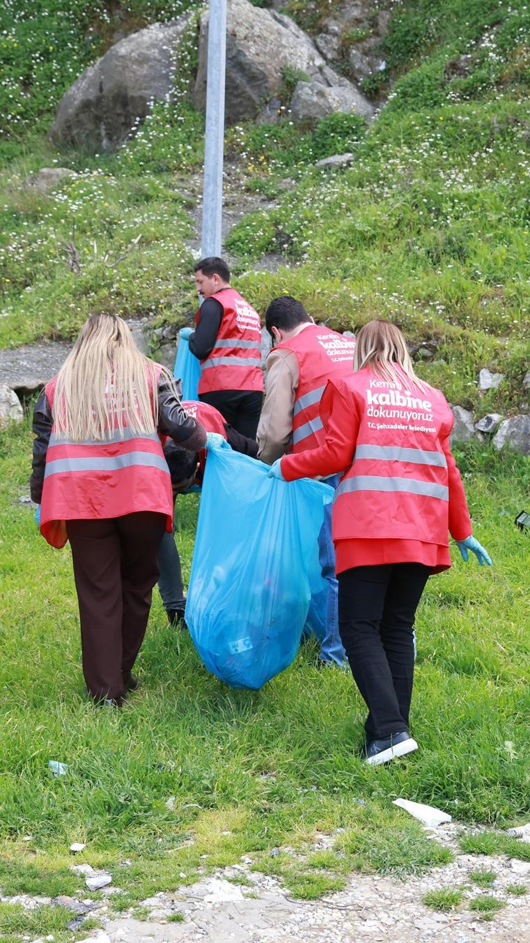 Şehzadeler Belediyesinden Spil&rsquo;de anlamlı temizlik
