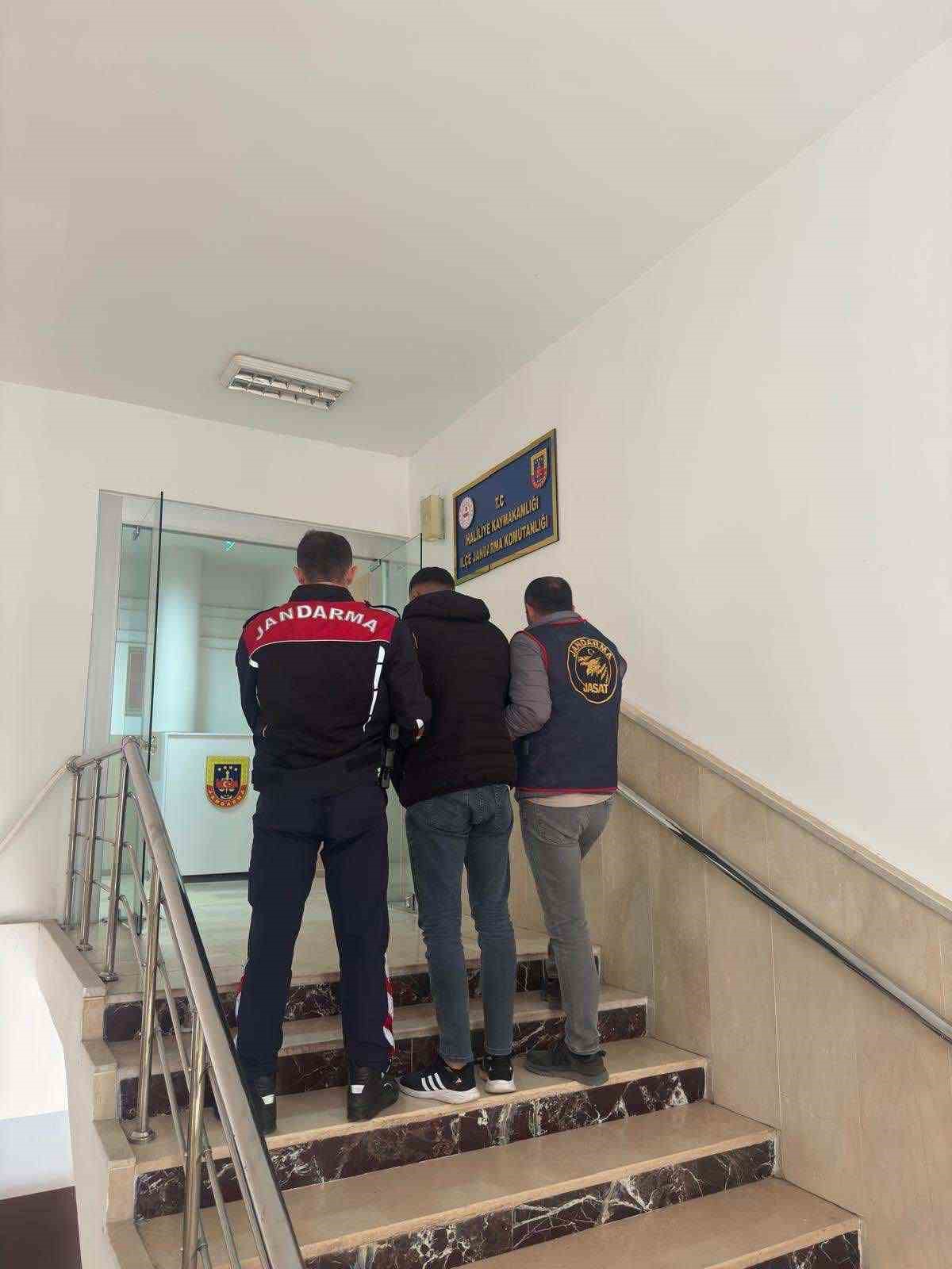 Şanlıurfa&rsquo;da aranan 2 şahıs yakalandı
