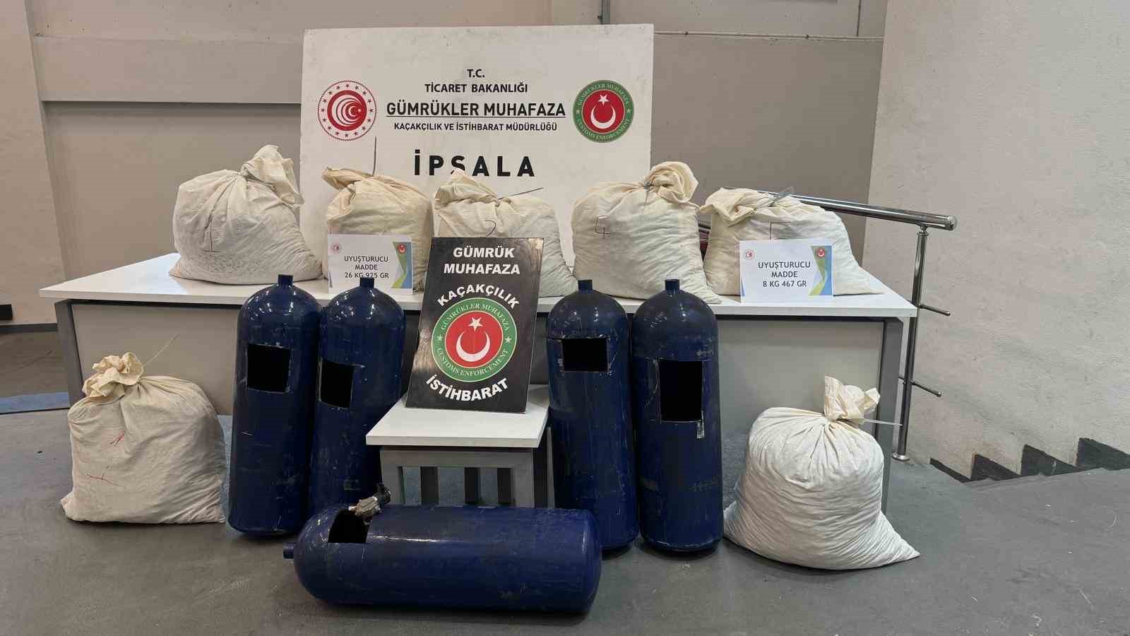 LPG tanklarından 35 kilo uyuşturucu &ccedil;ıktı
