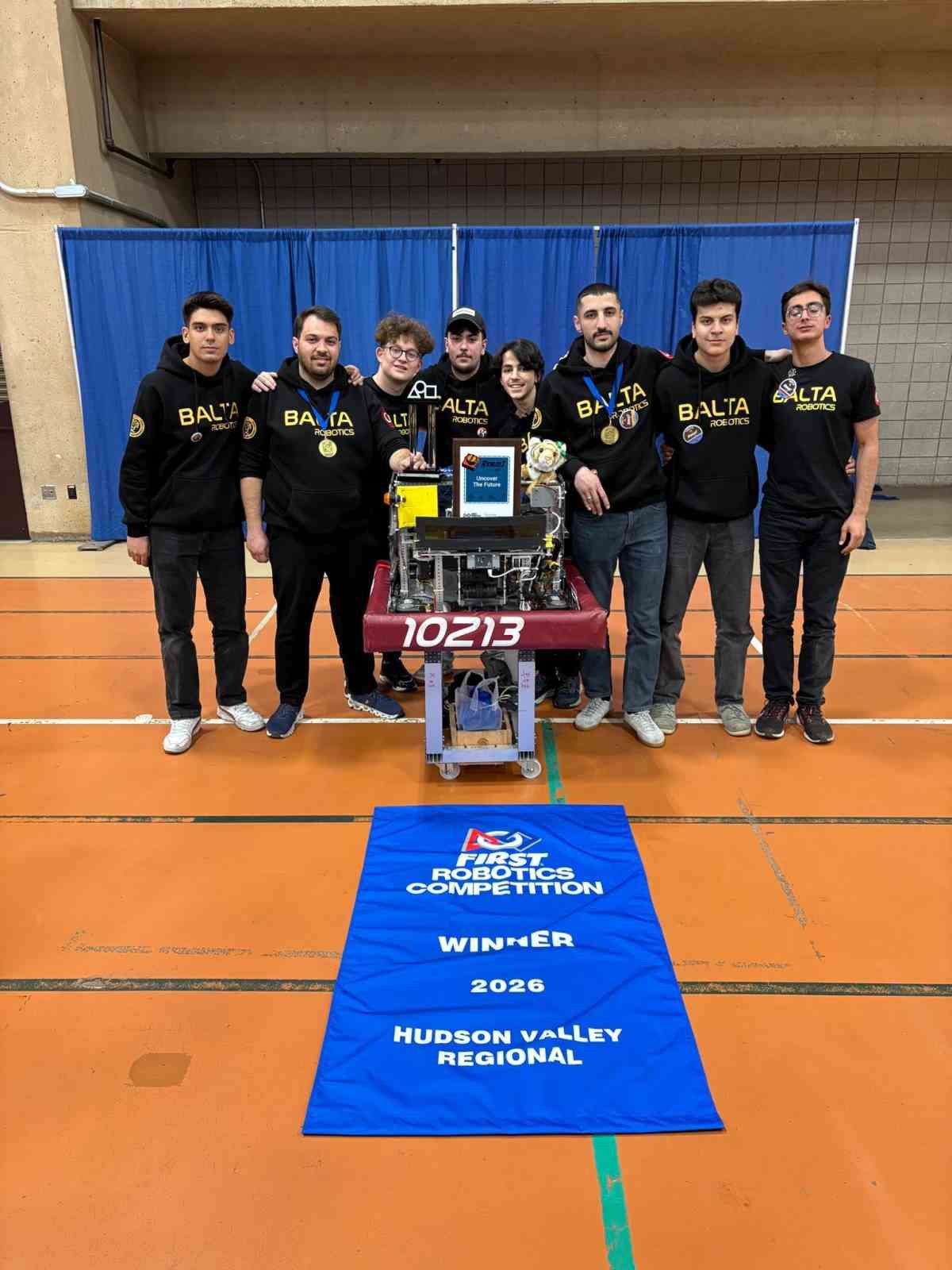 Bah&ccedil;elievler Anadolu Lisesi Robotik Takımı New York&rsquo;ta şampiyonluk kazandı
