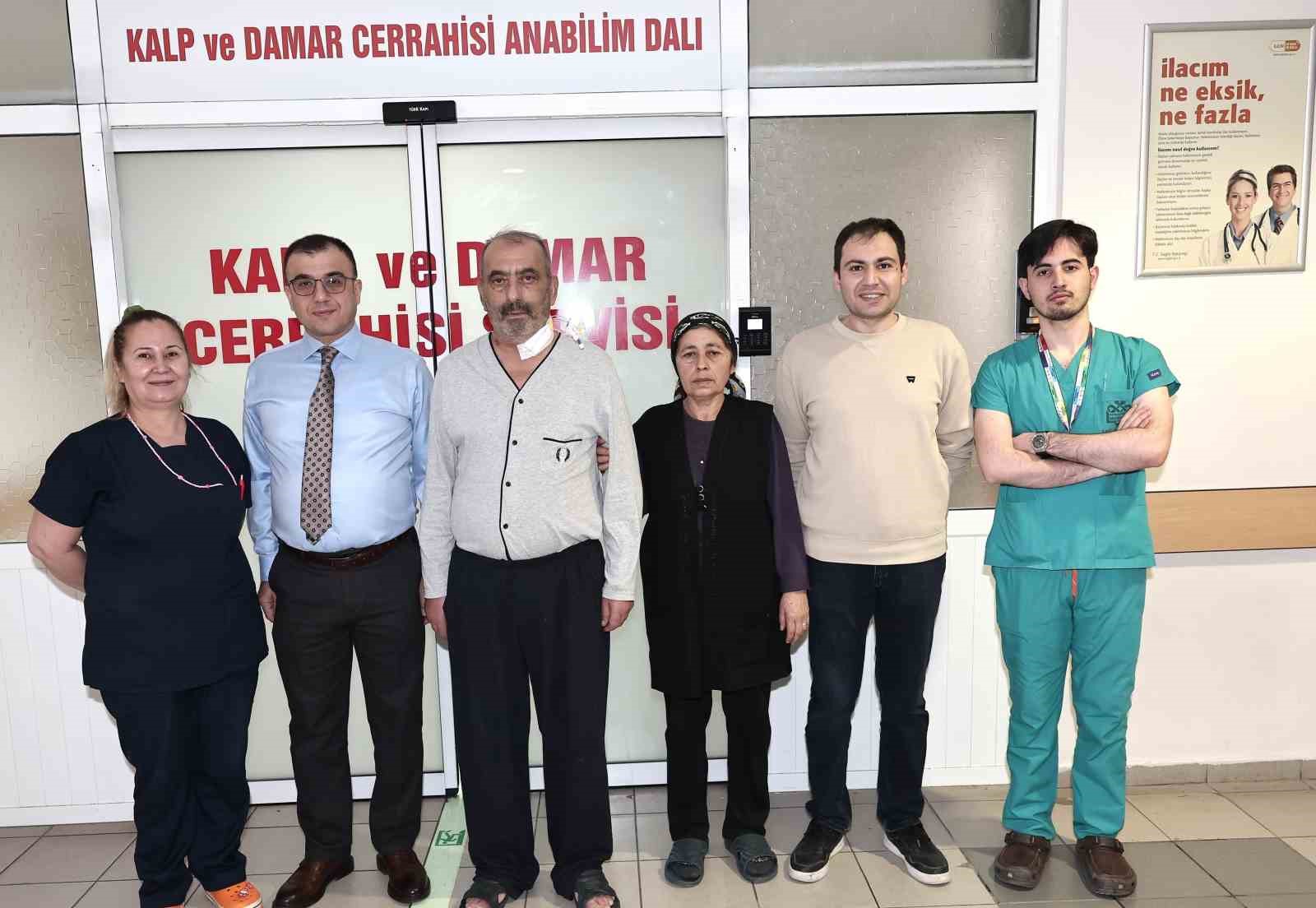 ER&Uuml; Hastaneleri&rsquo;nde, minimal invaziv cerrahi y&ouml;ntemiyle Kayseri&rsquo;de ilk mitral kapak ameliyatı ger&ccedil;ekleştirildi
