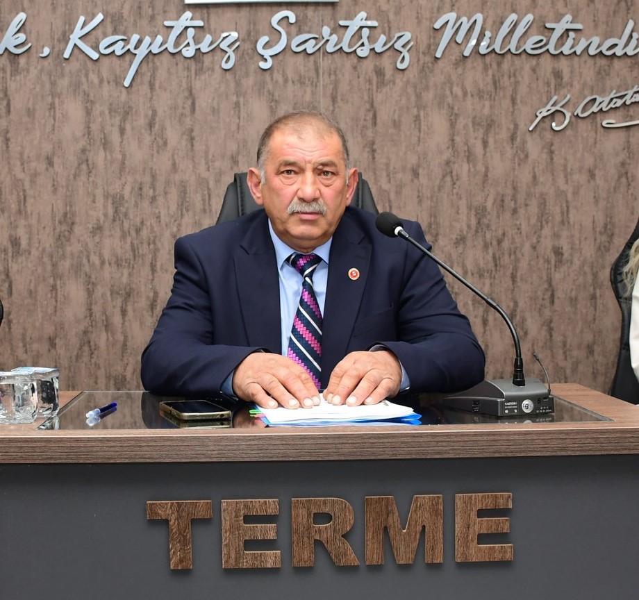 Termeli siyaset&ccedil;i i&ccedil;in cenaze t&ouml;reni
