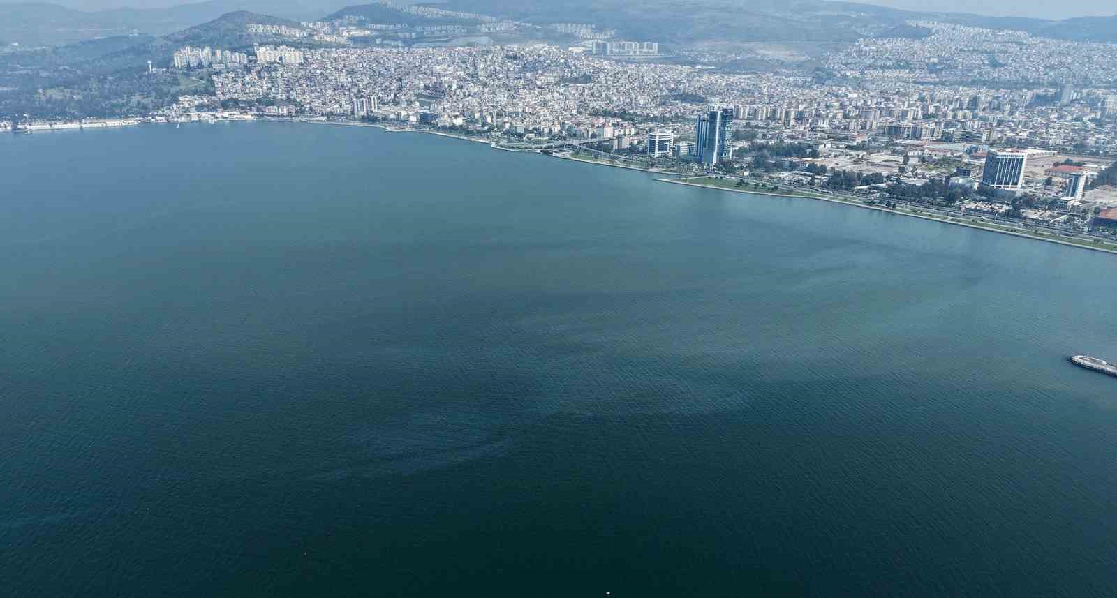İzmir K&ouml;rfezi&rsquo;nde yine dış kaynaklı kirlilik alarmı
