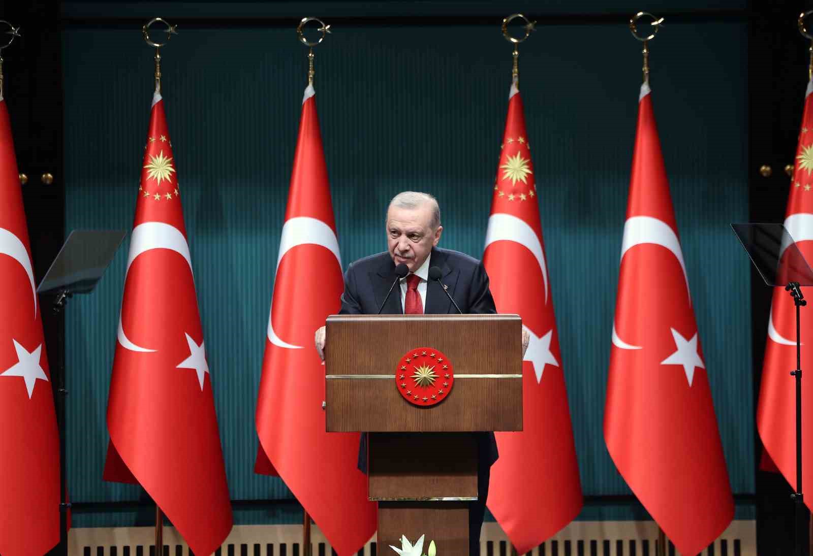 Cumhurbaşkanı Erdoğan: "Savaş, Netanyahu&rsquo;nun ikbal savaşı ama ceremesini 8 milyar &ccedil;ekiyor"
