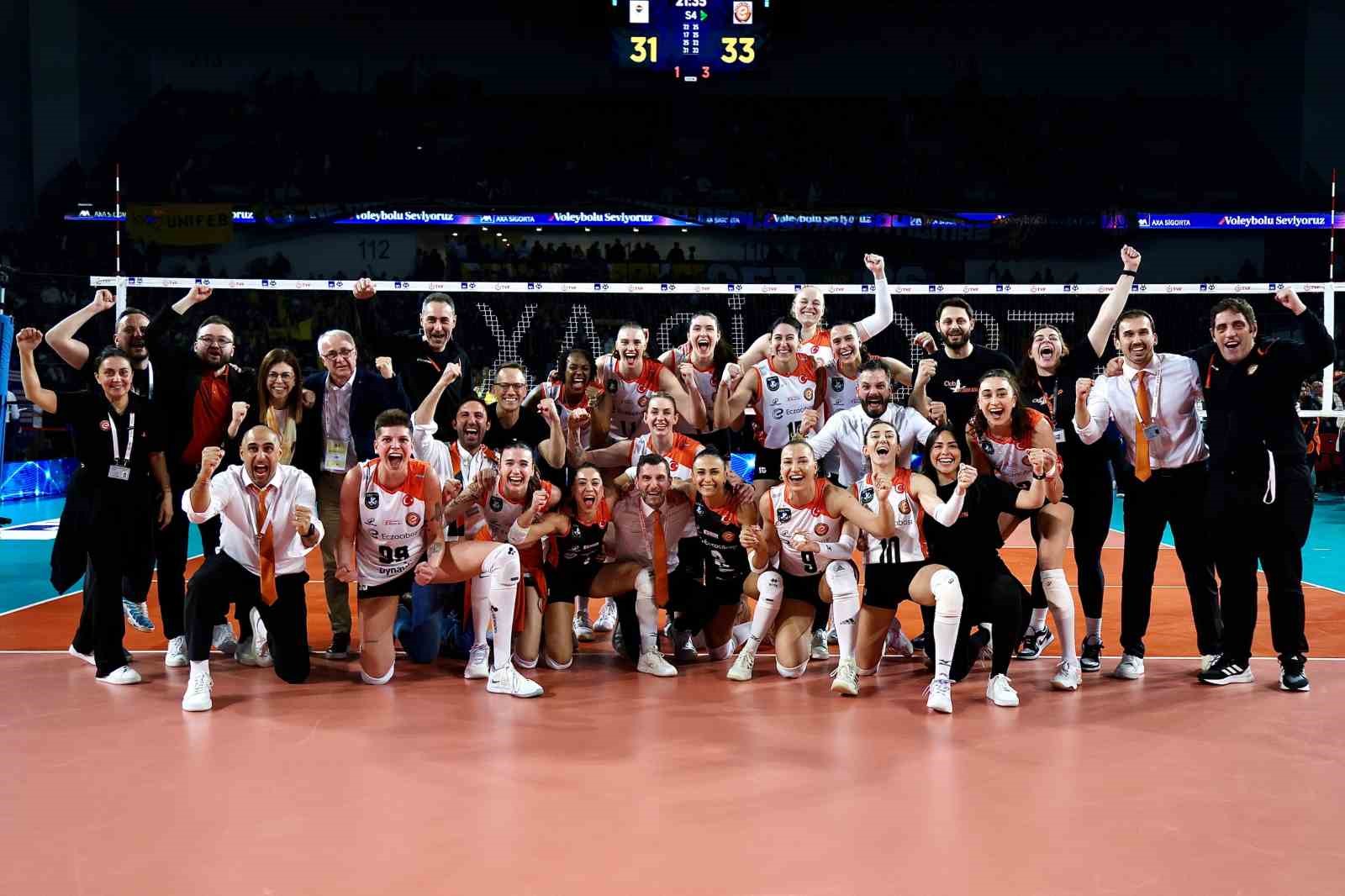 Eczacıbaşı Dynavit, Kupa Voley&rsquo;de adını finale yazdırdı
