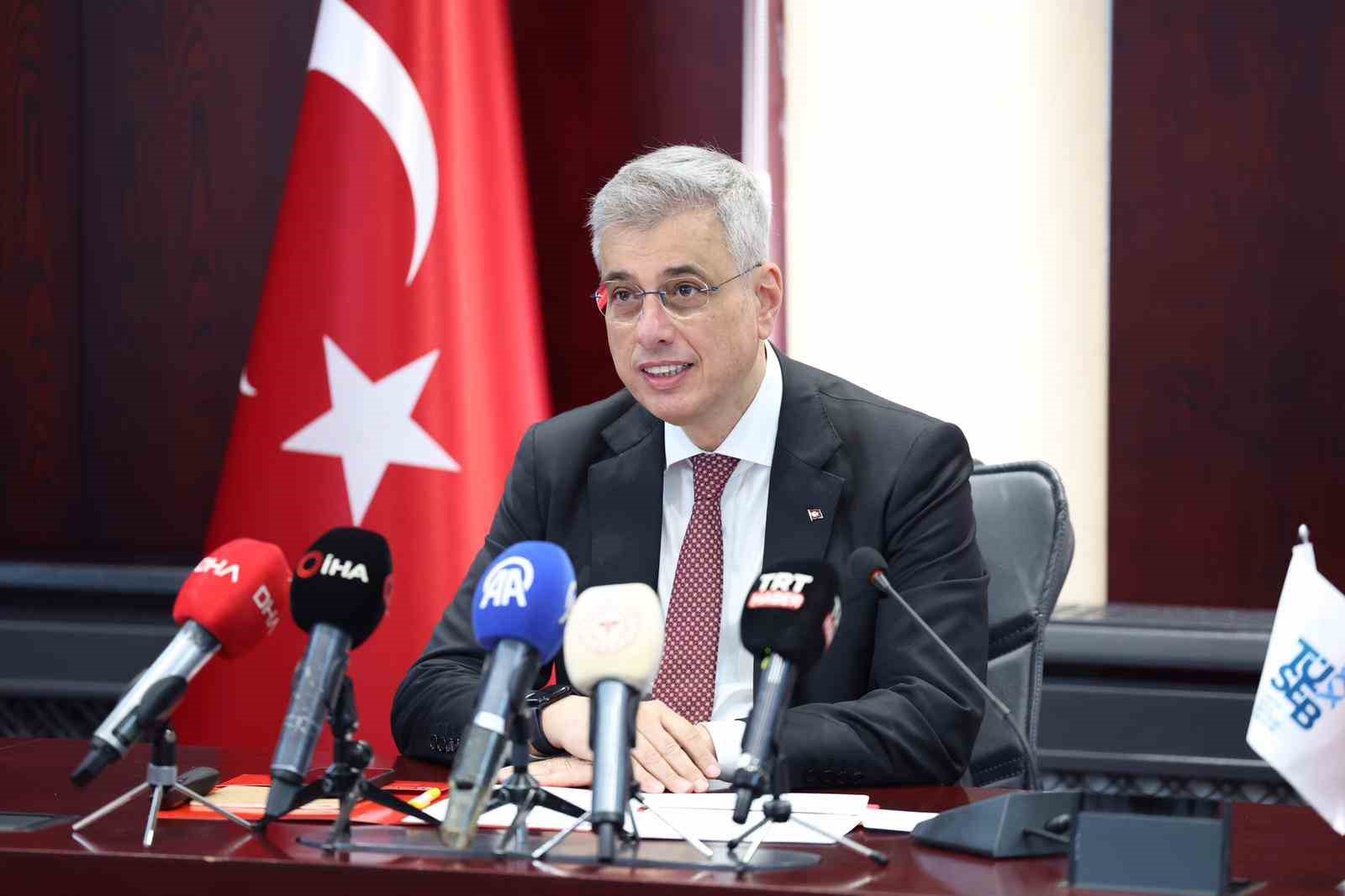 Bakan Memişoğlu: "ODTÜ gibi bilim yuvalarımızın desteğiyle sağlık sanayisini dünyanın en iyi teknolojisi haline getireceğiz"