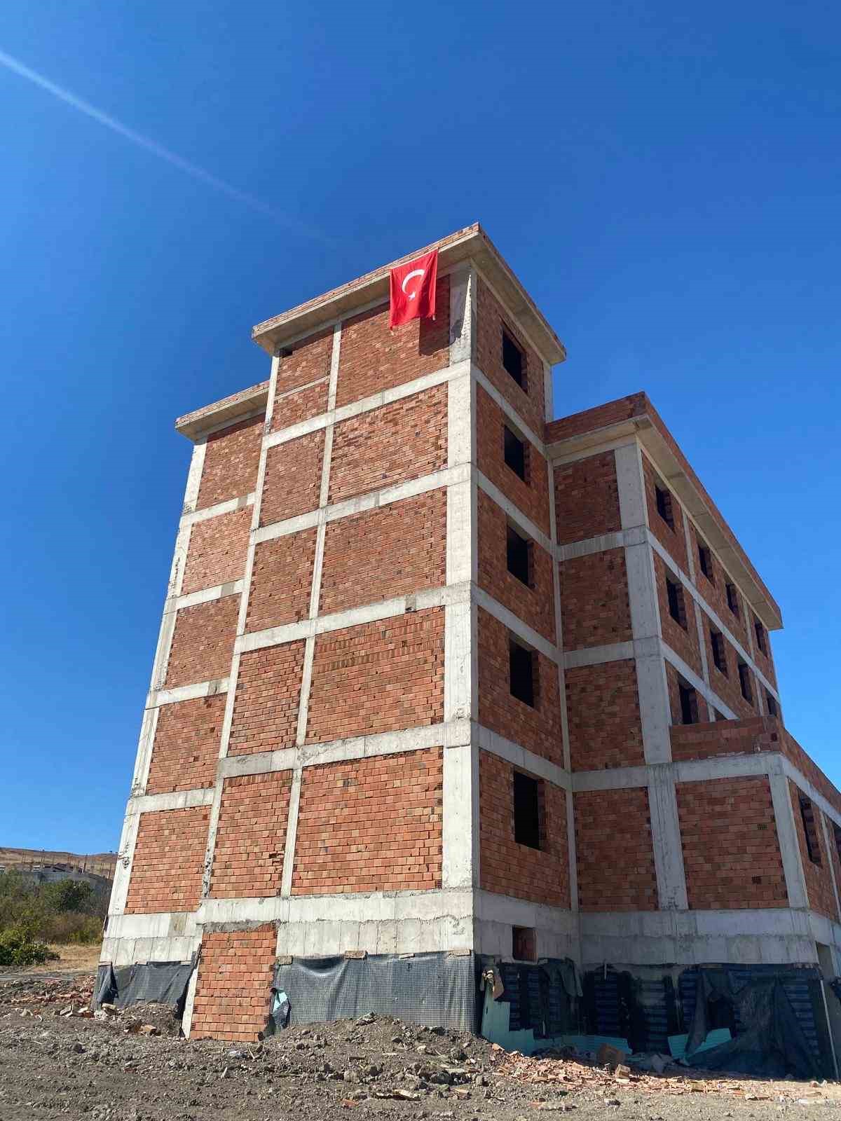 Çermik’te Kur’an kursunun kaba inşaatı tamamlandı
