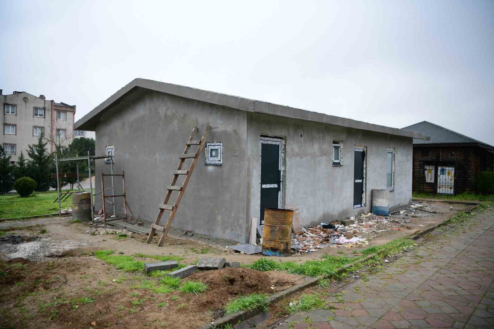 &Ccedil;ayırova&rsquo;da yeşil alanlarda revizyon mesaisi
