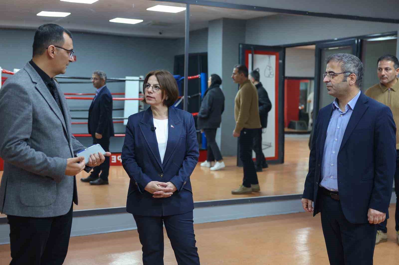 Başkanı K&ouml;ymen, spor yapan kadınlarla buluştu
