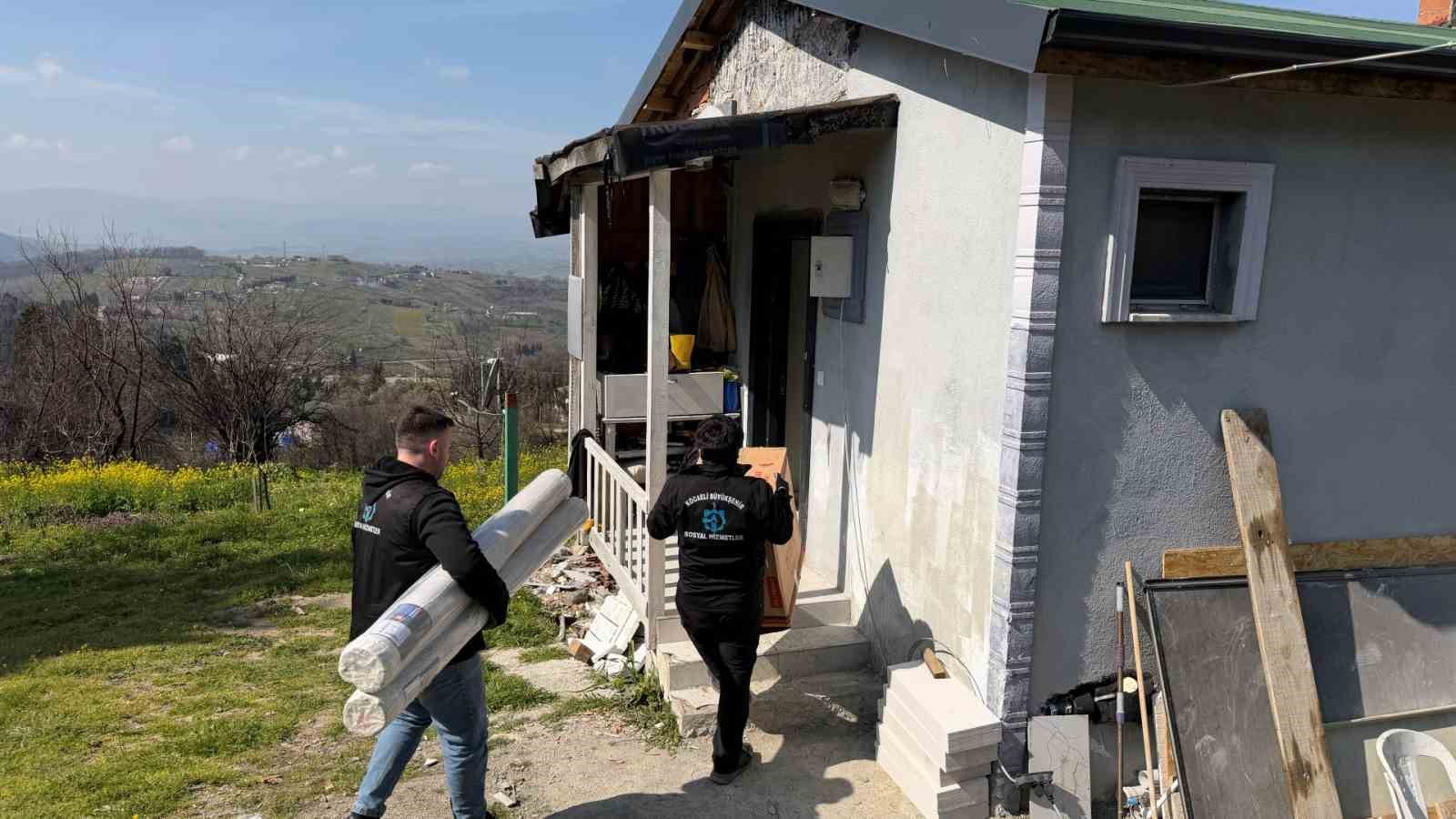 Yangında evleri k&uuml;le d&ouml;nm&uuml;şt&uuml;: Aktekin &ccedil;iftinin sıcak yuvası yeniden kuruldu
