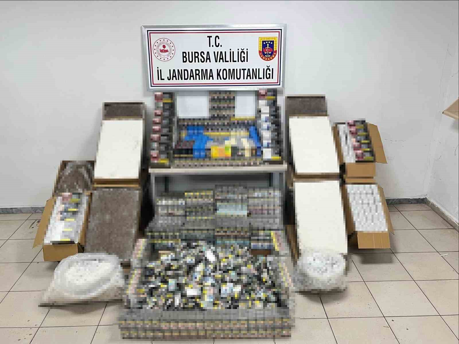 Bursa’da dev operasyon: 65 bin kaçak sigara ve 50 bin makaron ele geçirildi