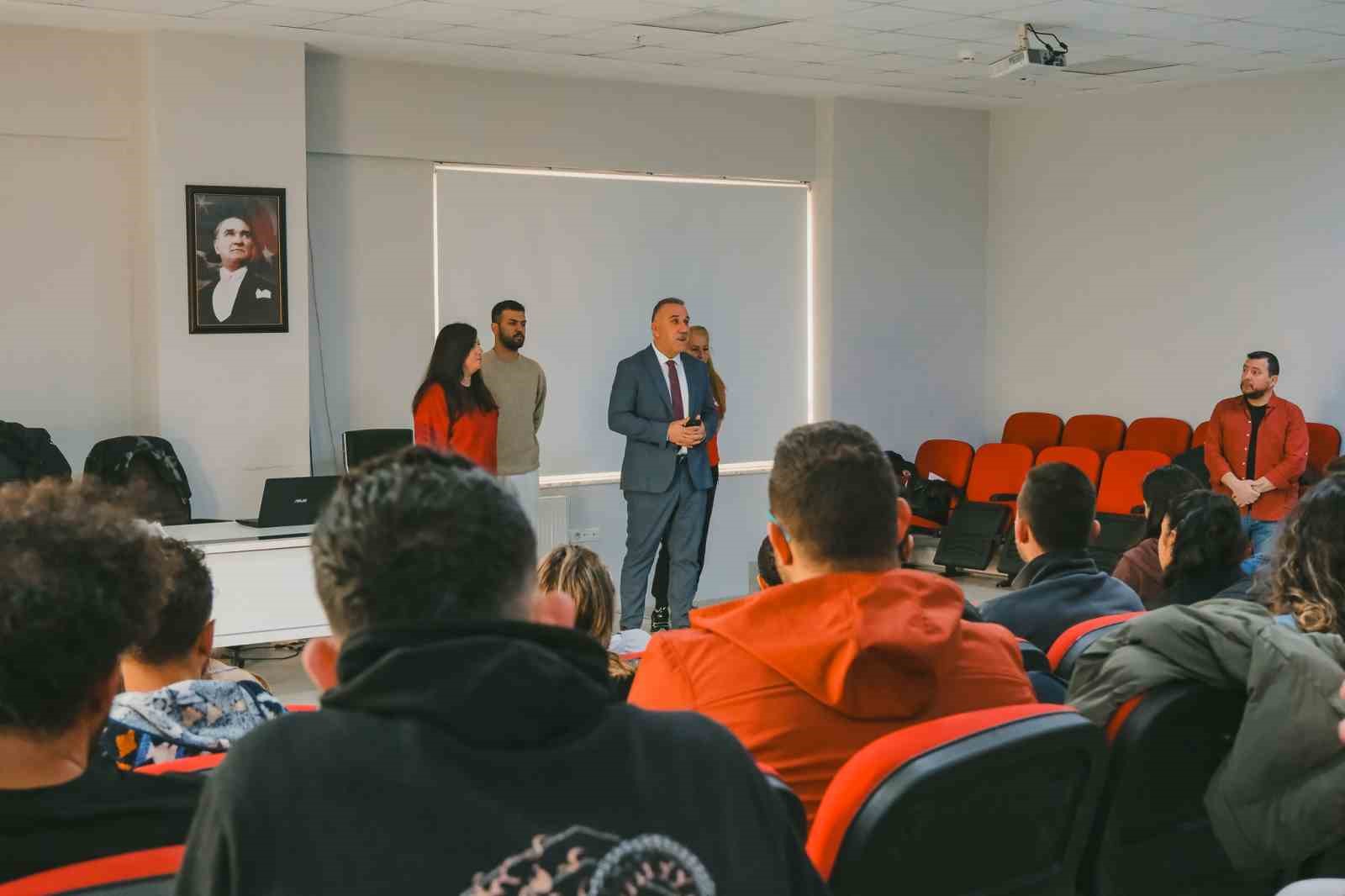 Y&uuml;zme Antren&ouml;rl&uuml;k Kursu Aydın&rsquo;da başladı
