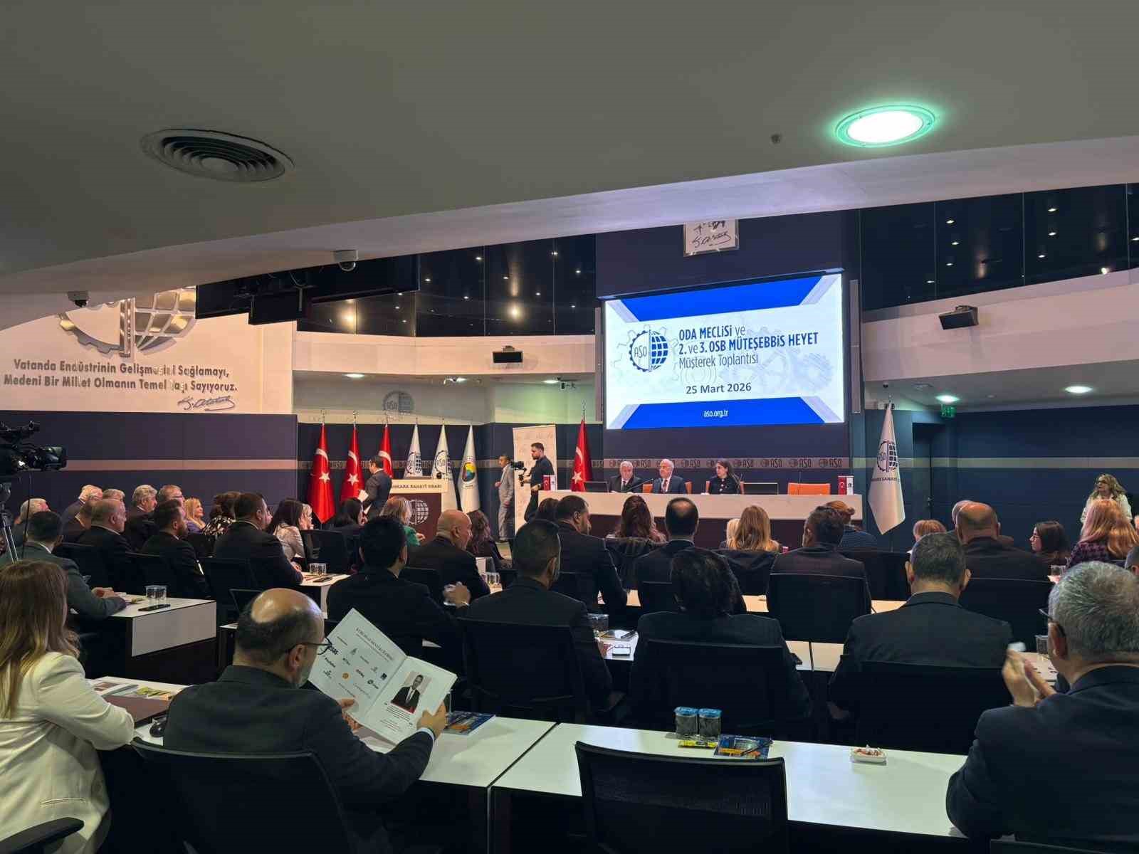 ASO Başkanı Ardı&ccedil;: "Savaş artık sadece sınır hattını değil, &uuml;retim bantlarını da titreten bir dalgaya d&ouml;n&uuml;şt&uuml;"
