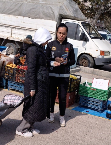 Niğde&rsquo;de narkotik ekiplerinden bilgilendirme seferberliği
