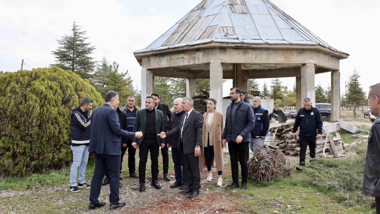 Ak&ccedil;adağ&rsquo;a yeni mezarlık alanı kazandırılıyor
