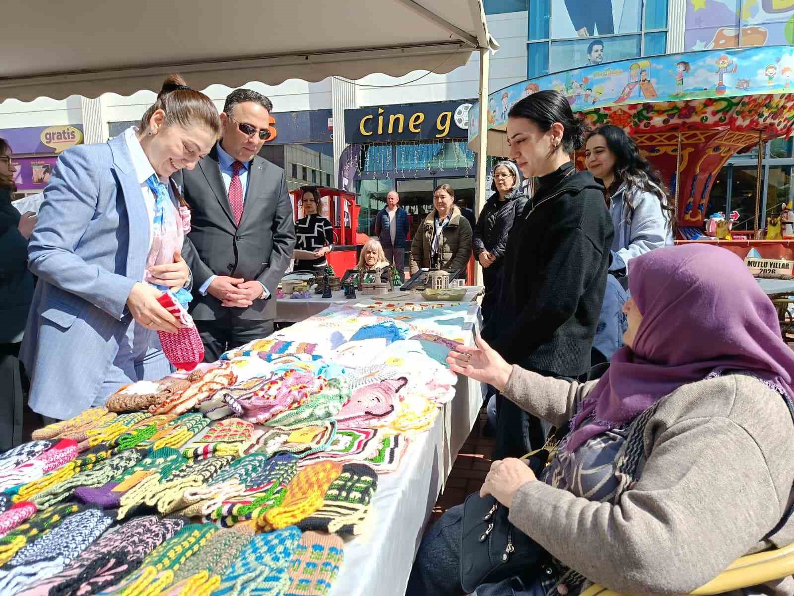 Edirne&rsquo;de huzurevi sakinlerinden el emeği g&ouml;z nuru sergi
