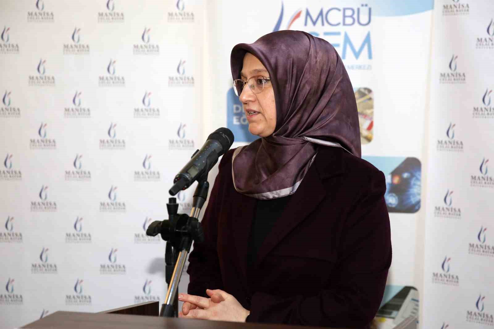 MCB&Uuml;SEM&rsquo;de yeni bilgisayar laboratuvarı hizmete a&ccedil;ıldı
