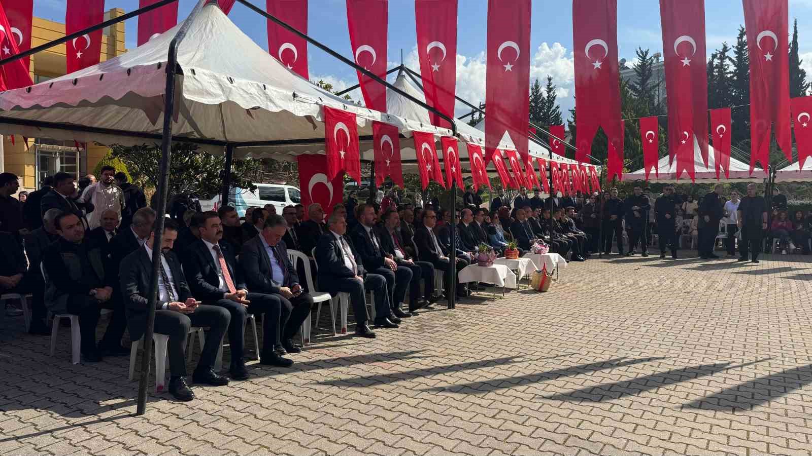 Osmaniye’de baharın müjdesi Nevruz coşkuyla kutlandı