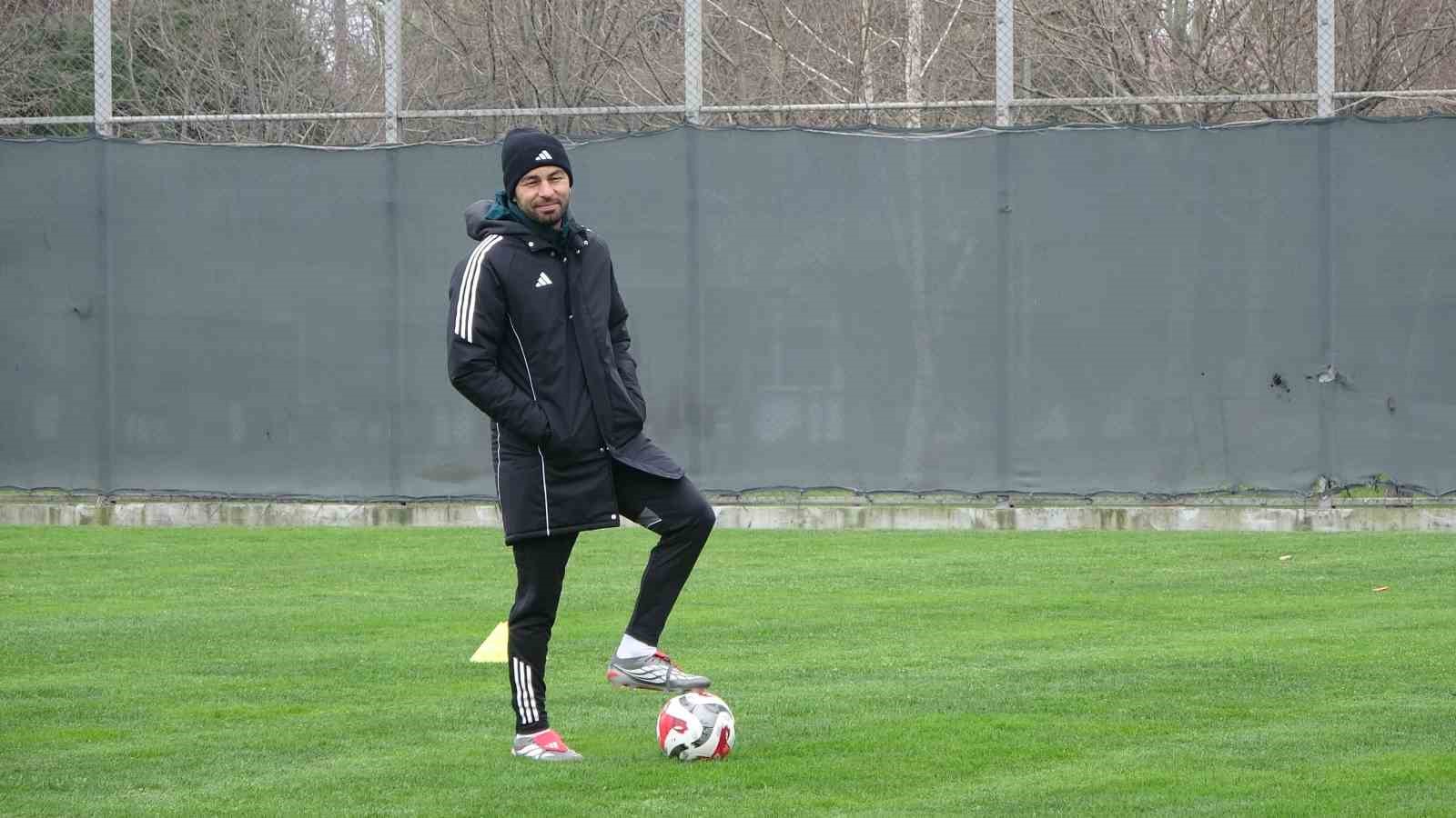 Sel&ccedil;uk İnan: "Hayallerim burada Kocaelispor ile Avrupa kupalarına katılabilmek"
