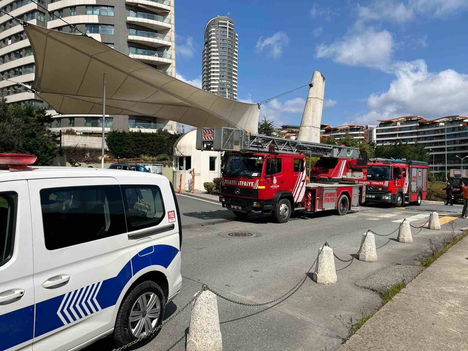 Üsküdar’da spor salonunda yangın paniği: 1 kişi dumandan etkilendi