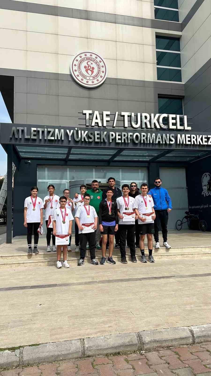 Aliağalı &ouml;zel sporcular T&uuml;rkiye finallerinde

